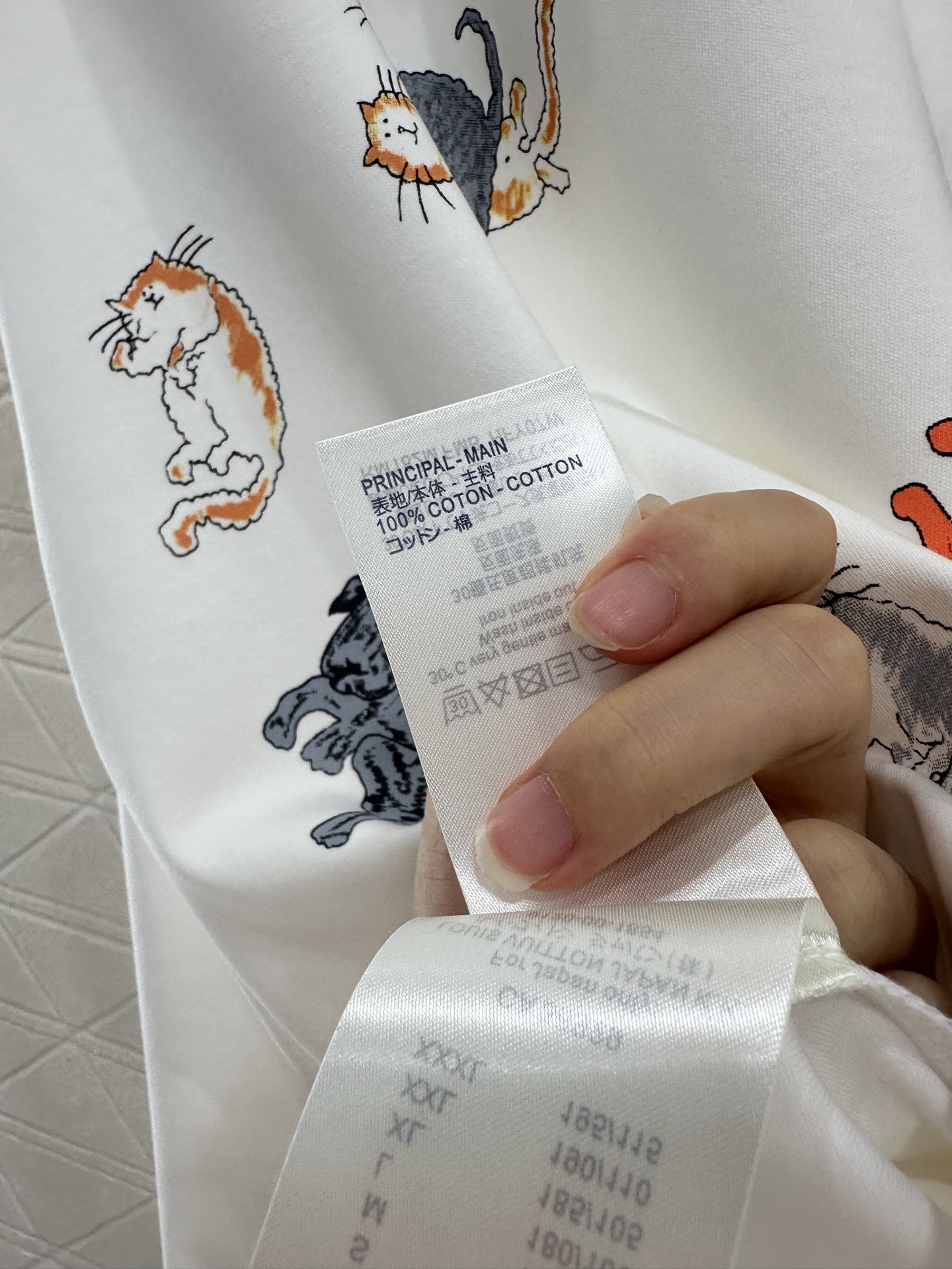 ♥Louis Vuitto*♥2025新品上架 链条圆领印花𝑇𝑒𝑒定制YB丝光全棉材质 透气舒适 质感十