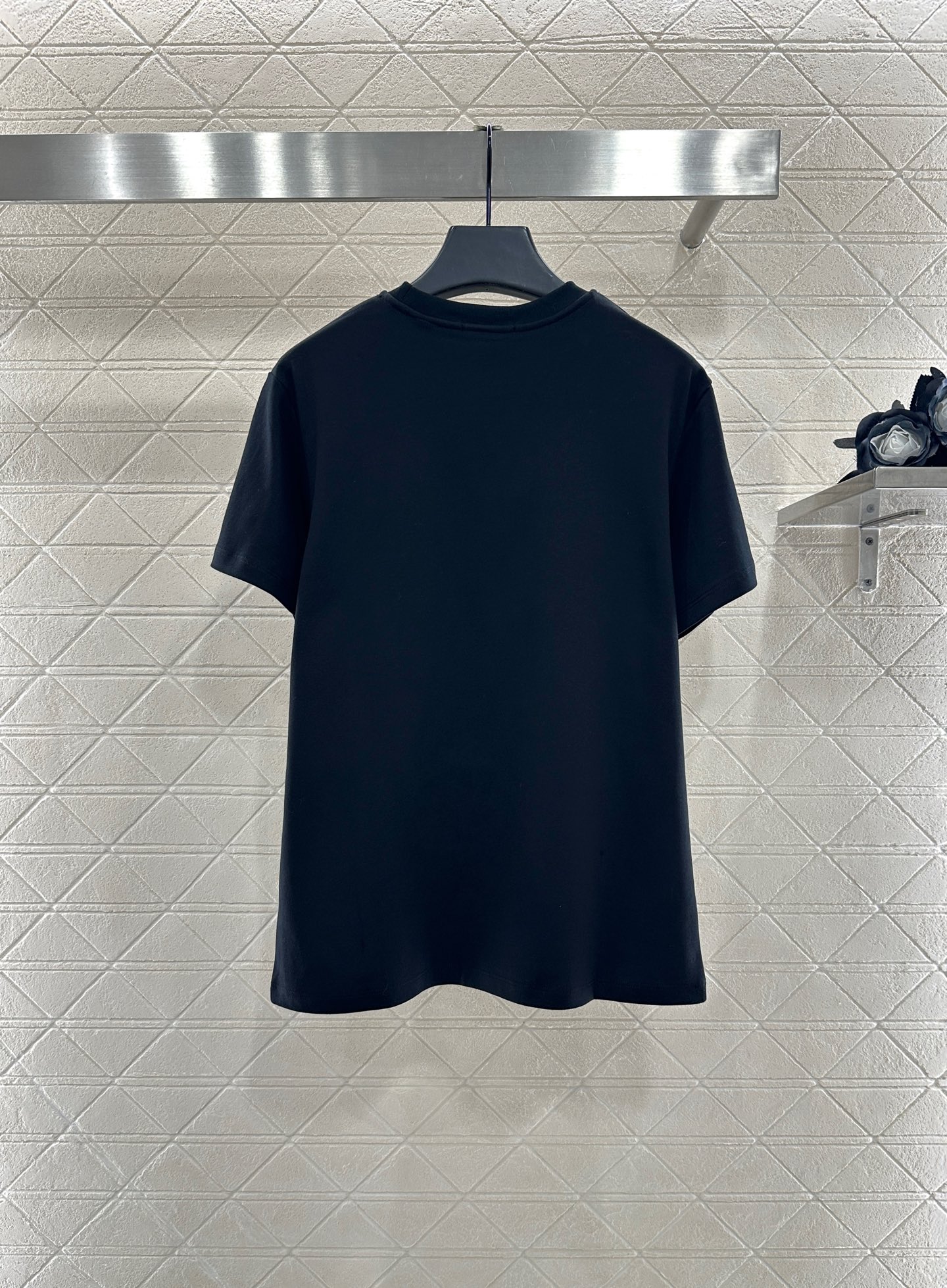 ♥Louis Vuitto*♥2025新品上架 链条圆领印花𝑇𝑒𝑒定制YB丝光全棉材质 透气舒适 质感十