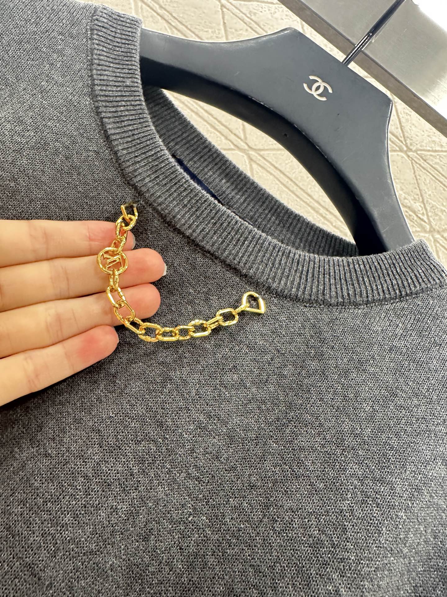 ♥Louis Vuitto*♥2025新品上架 插肩提花链条针织长袖定制YB羊毛纱线织造 质感高级舒适 