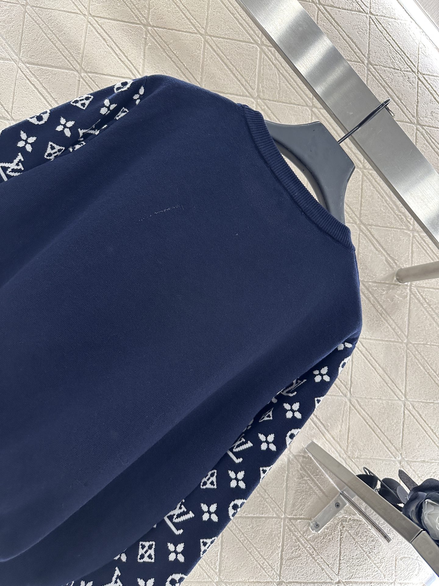 ♥Louis Vuitto*♥2025新品上架 插肩提花链条针织长袖定制YB羊毛纱线织造 质感高级舒适 