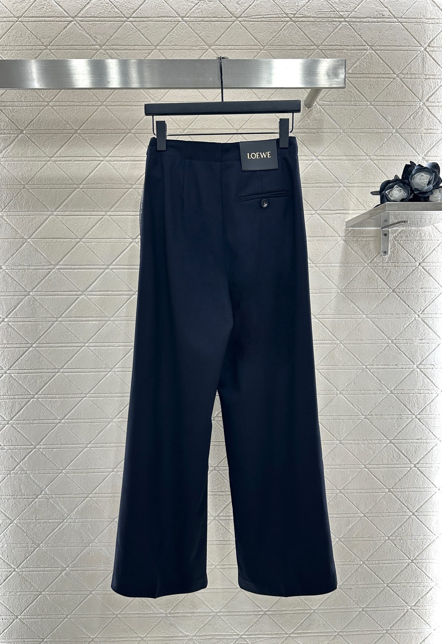 ♥Loew*♥2025新品上架 弹力褶皱西装外套长裤套装定制YB进口精仿羊毛材质 质感光泽高级 垂顺有型