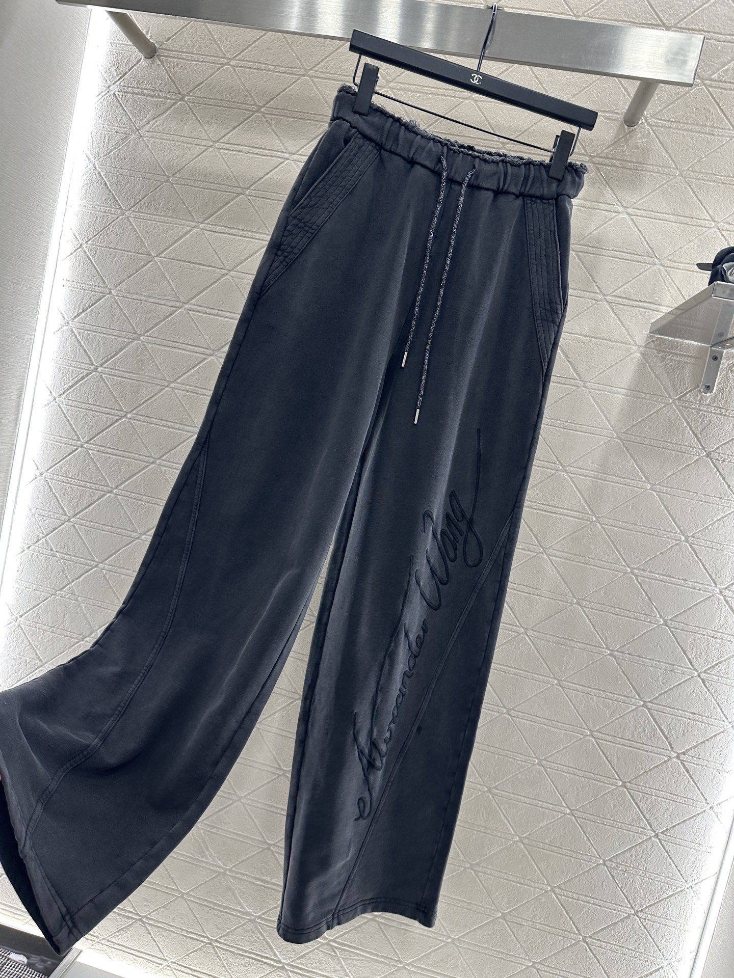 ♥Alexander wan*♥2025新品上架 抽绳牛仔阔腿长裤定制YB斜纹全棉材质 酵素水洗工艺 柔