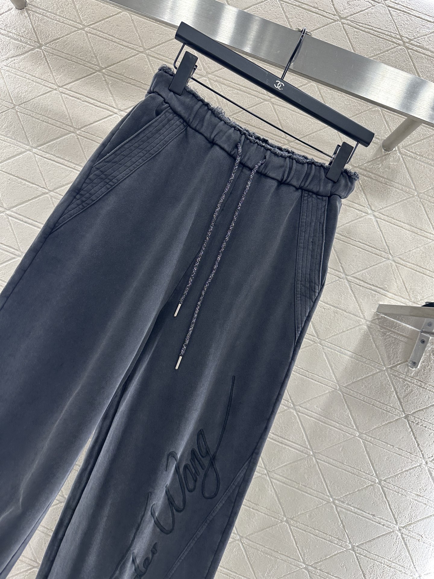 ♥Alexander wan*♥2025新品上架 抽绳牛仔阔腿长裤定制YB斜纹全棉材质 酵素水洗工艺 柔