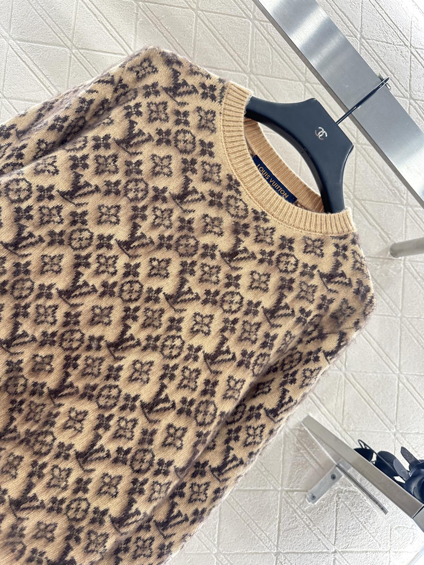 ♥Louis Vuitto*♥2025新品上架 圆领提花针织套头毛衣定制YB羊绒羊毛纱线织造 质感细腻 