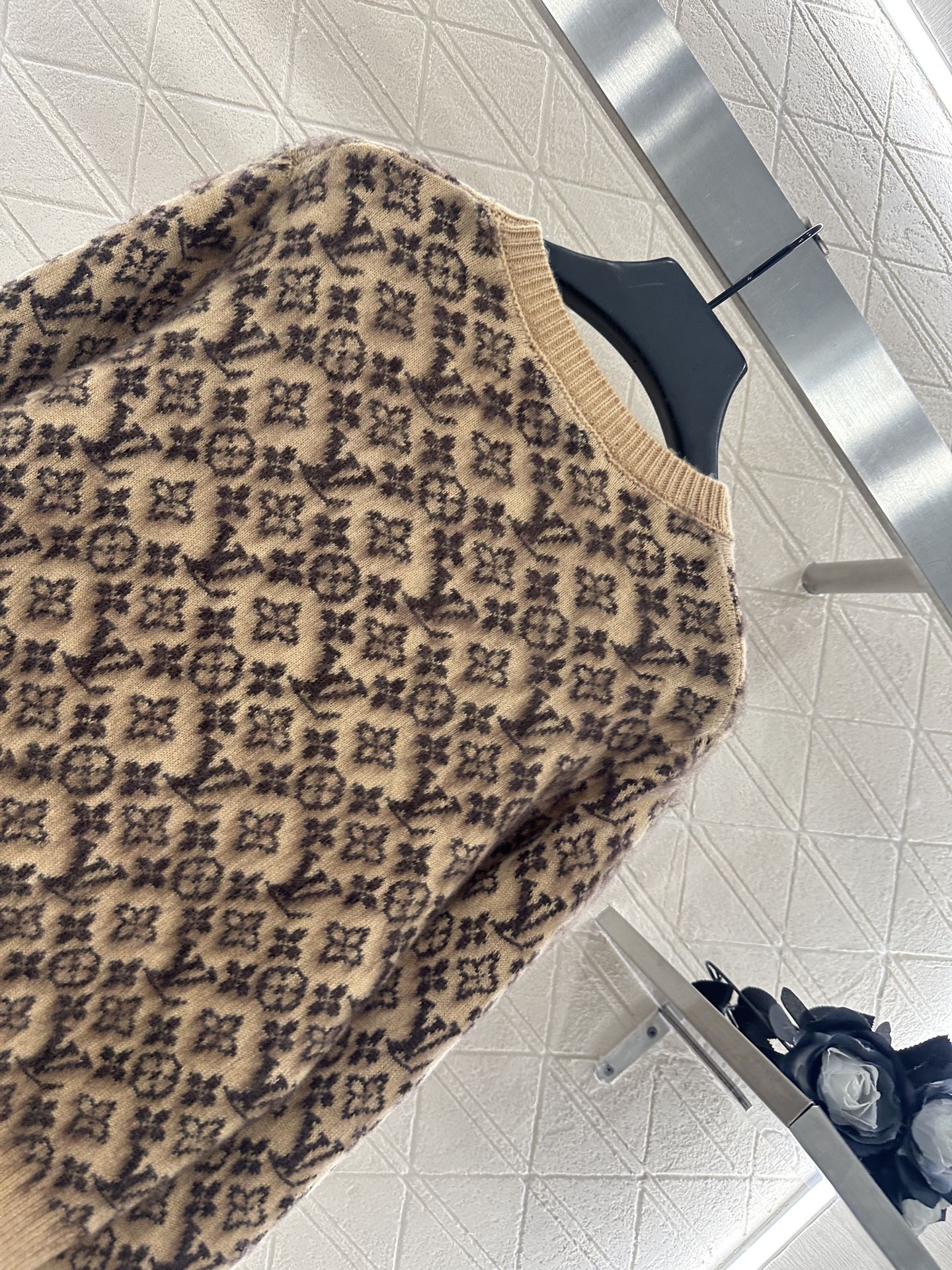 ♥Louis Vuitto*♥2025新品上架 圆领提花针织套头毛衣定制YB羊绒羊毛纱线织造 质感细腻 