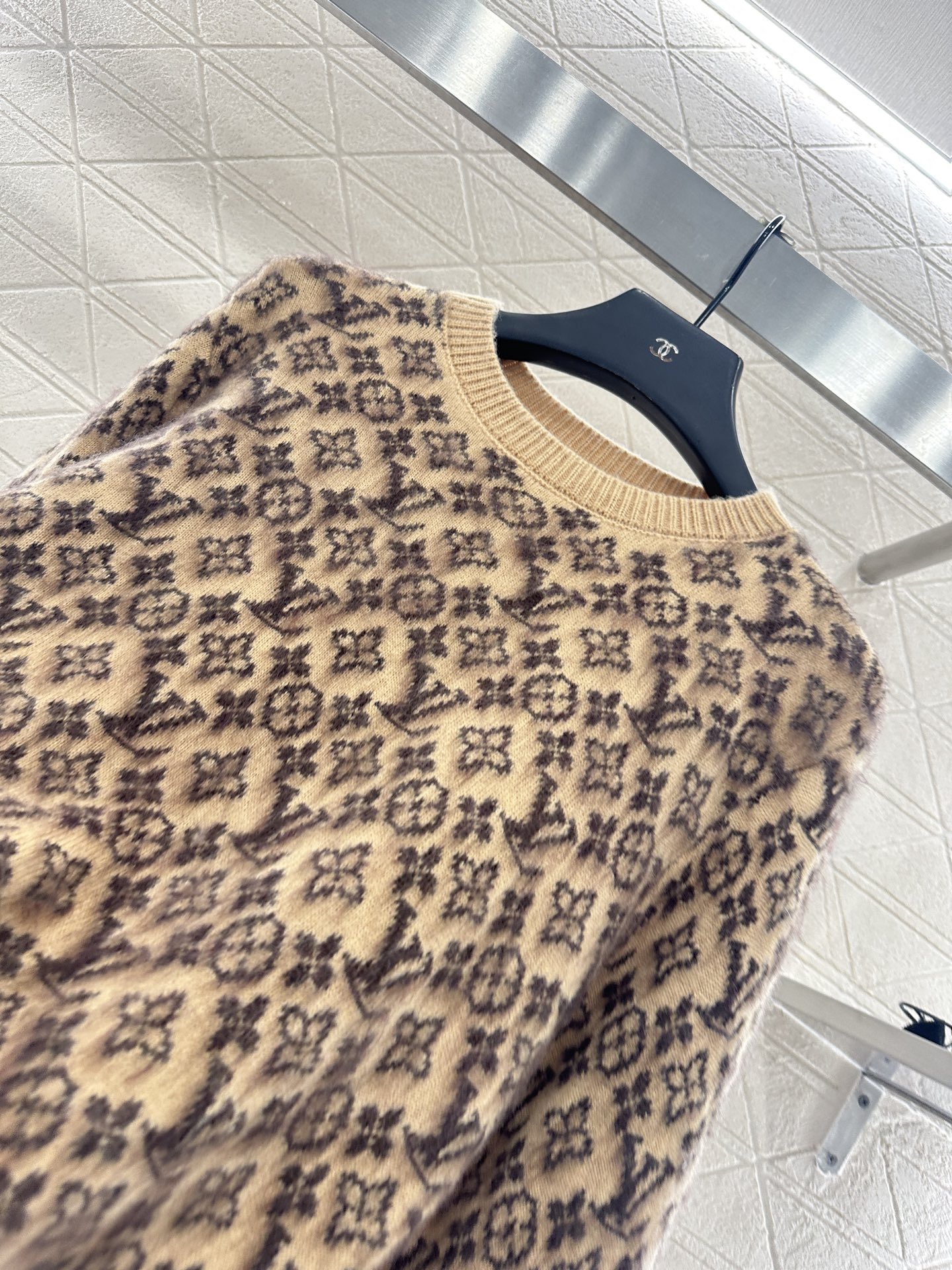 ♥Louis Vuitto*♥2025新品上架 圆领提花针织套头毛衣定制YB羊绒羊毛纱线织造 质感细腻 