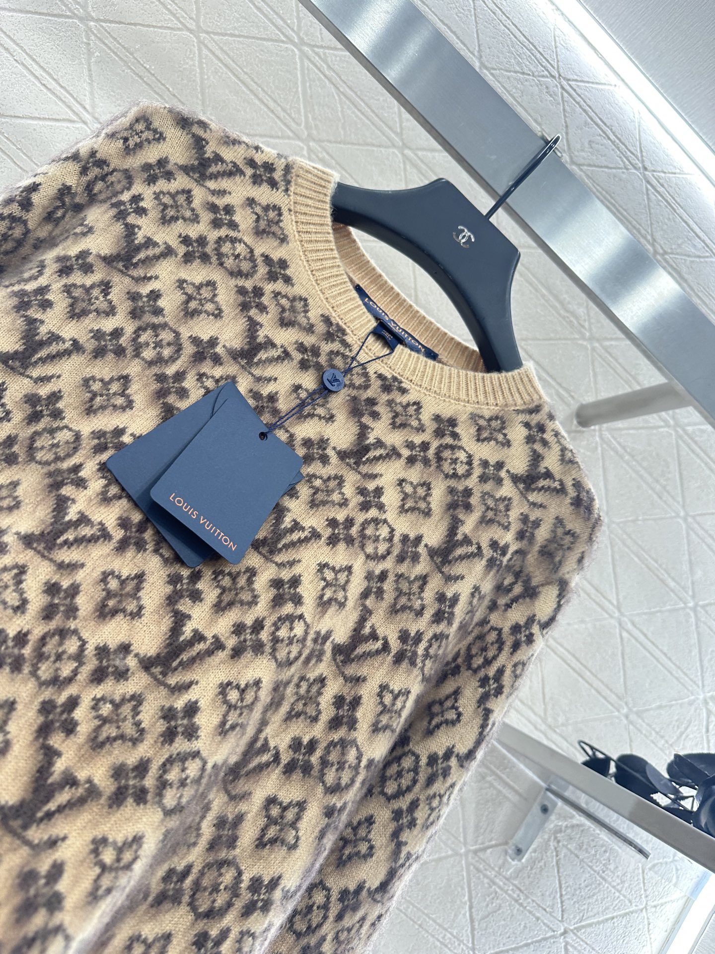 ♥Louis Vuitto*♥2025新品上架 圆领提花针织套头毛衣定制YB羊绒羊毛纱线织造 质感细腻 