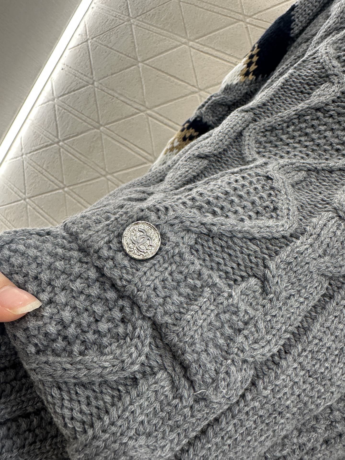 ♥Chane*♥2025新品上架 拉链钩花针织开衫定制YB羊毛纱线织造 质感细腻 柔软亲肤 翻领高领两穿