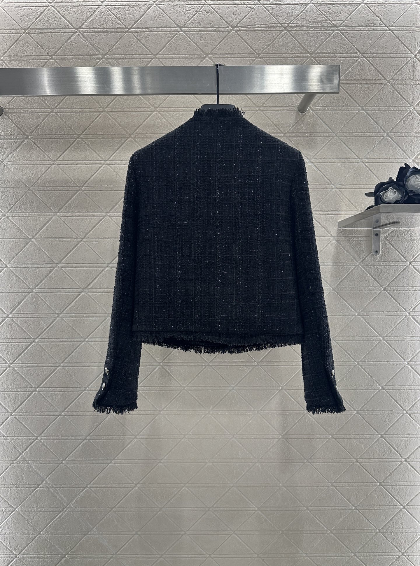 ♥Chane*♥2025新品上架 胸针圆领银丝絮边编织外套定制YB进口粗纺羊毛呢材质 质感高级 品相十足