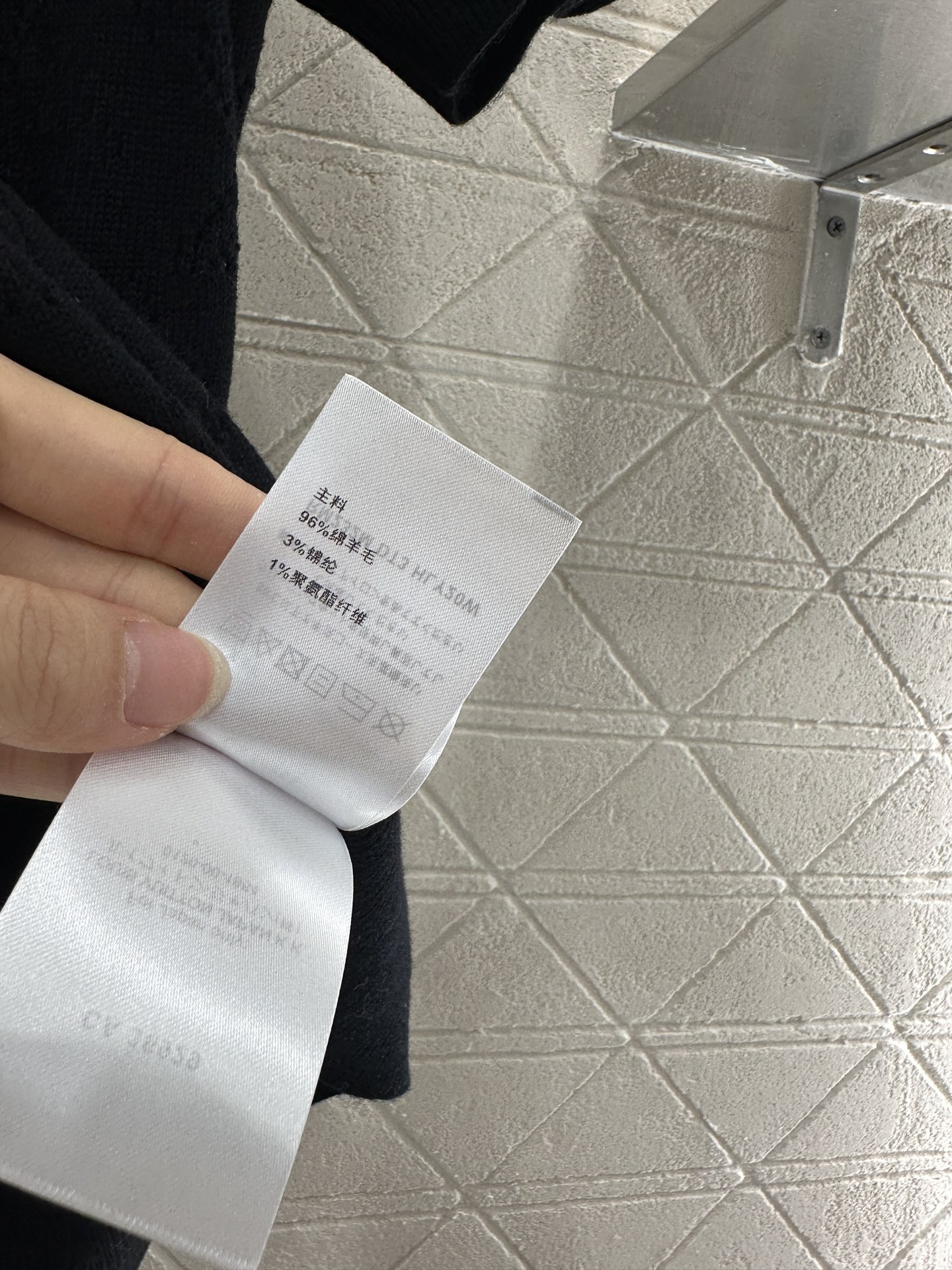 ♥Louis vuitto*♥2025新品上架 镂空针织短袖上衣定制YB羊毛纱线织造 质感高级 舒适柔软