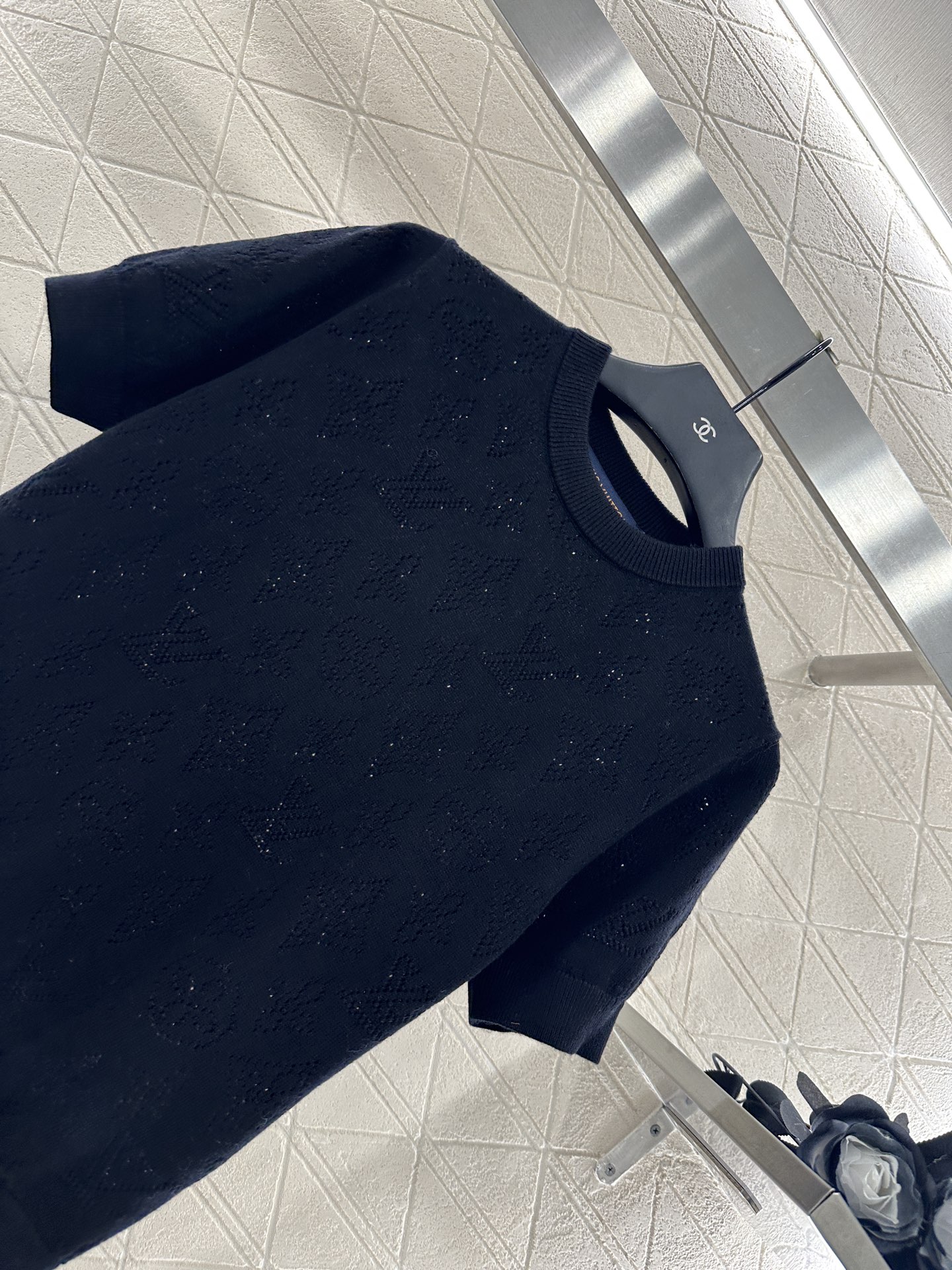 ♥Louis vuitto*♥2025新品上架 镂空针织短袖上衣定制YB羊毛纱线织造 质感高级 舒适柔软