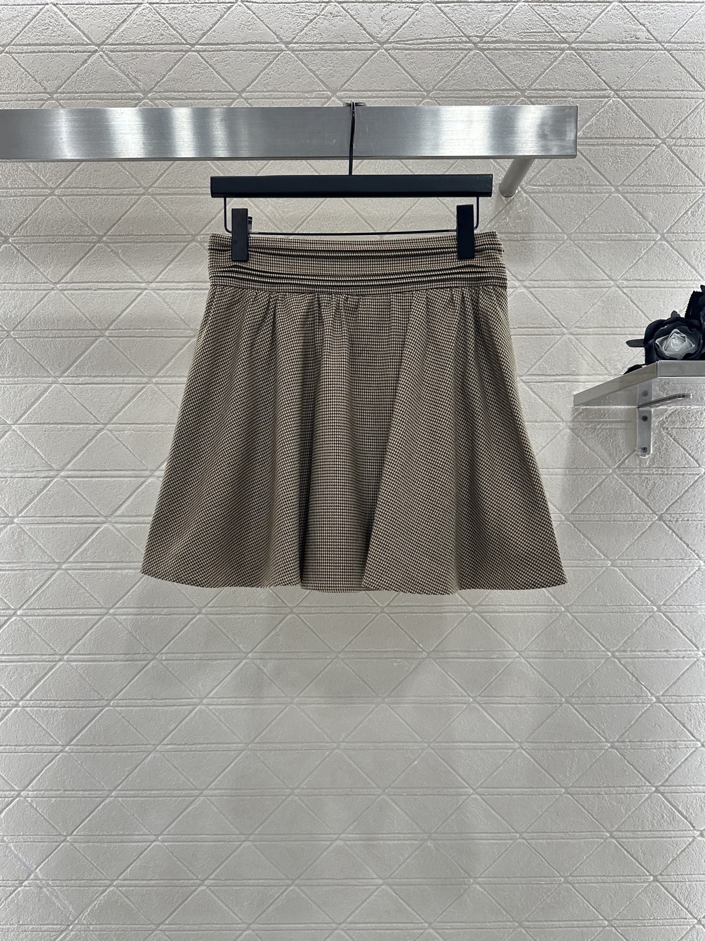 ♥Miumi*♥2025新品上架 撞色蕾丝花边外套短裙套装定制YB进口人棉材质 质感细腻 品相高级 翻领