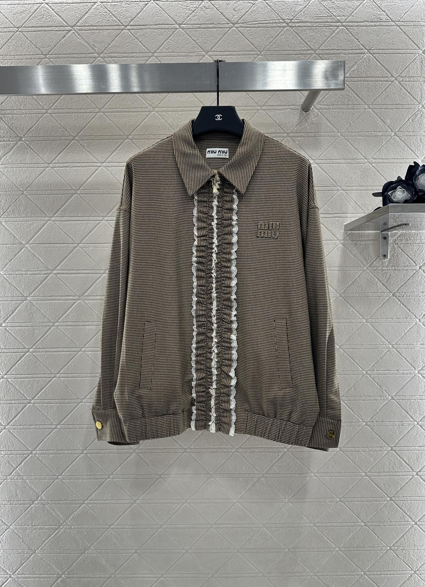 ♥Miumi*♥2025新品上架 撞色蕾丝花边外套短裙套装定制YB进口人棉材质 质感细腻 品相高级 翻领