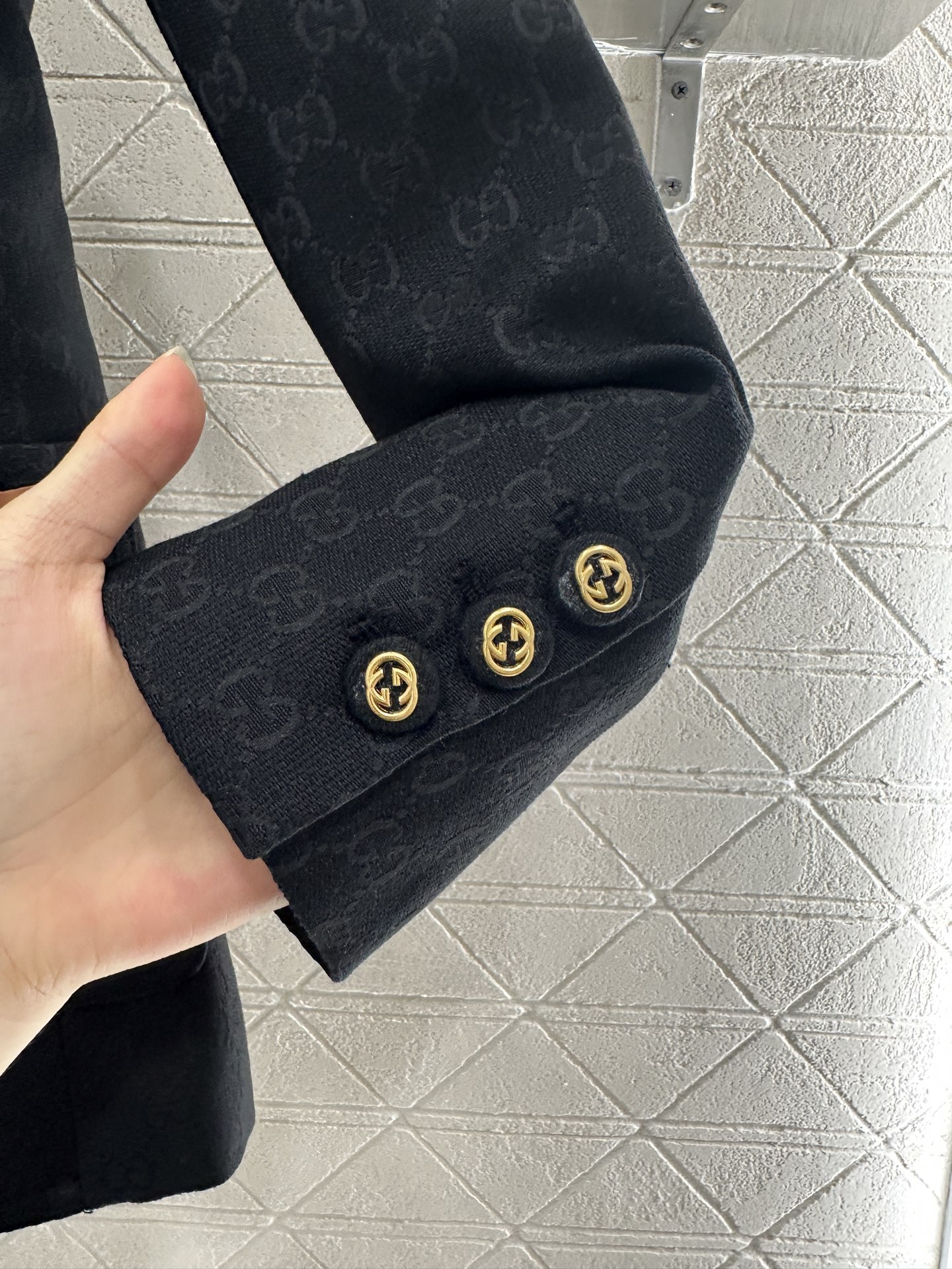 ♥Gucc*♥2025新品上架 翻领提花西装外套定制YB进口提花材质 质感高级 挺括有型 翻领正肩西装外