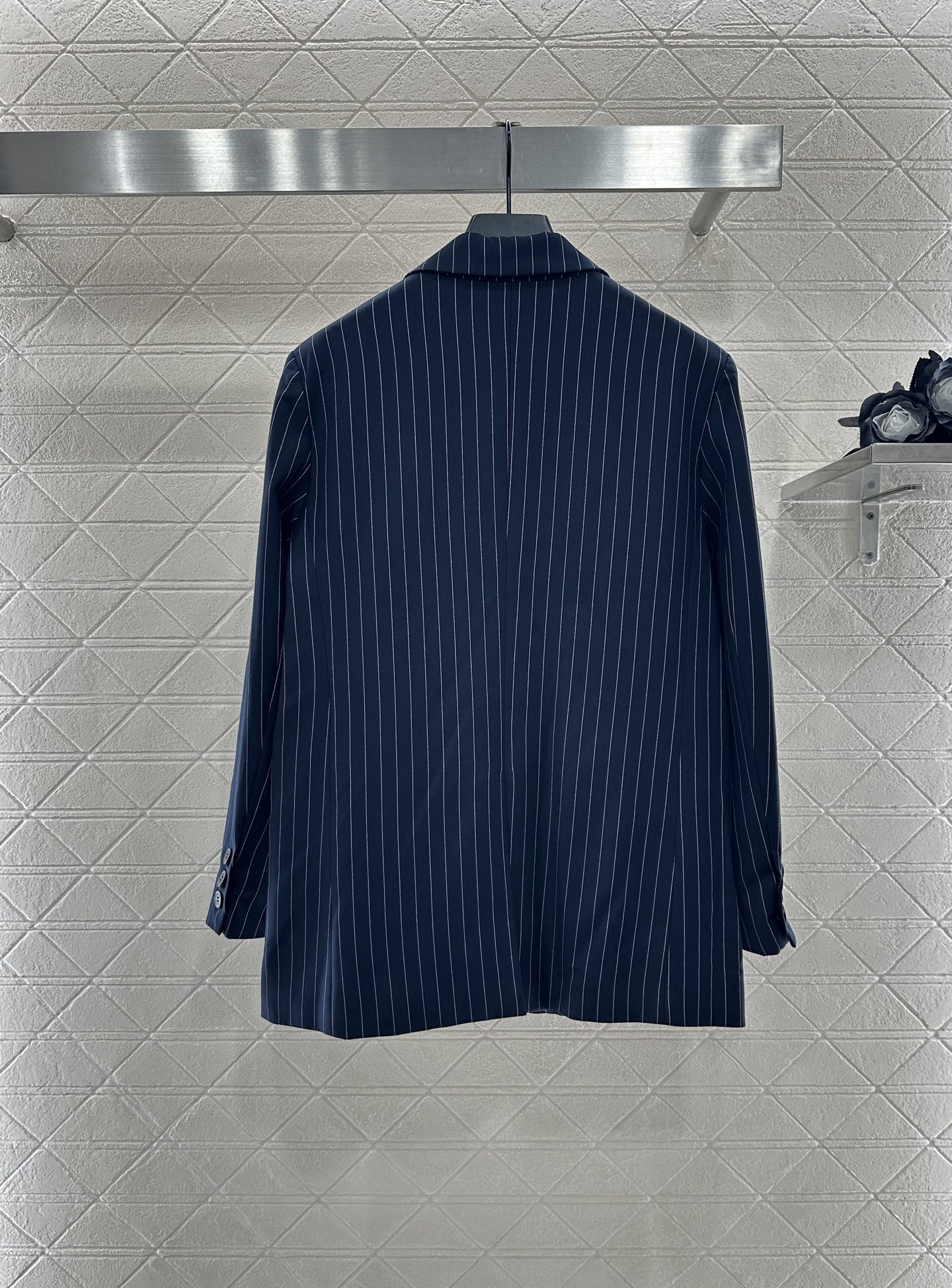 ♥Miumi*♥2025新品上架 廓形条纹西装外套长裤套装定制YB进口材质 质感光泽高级 垂顺有型 正肩