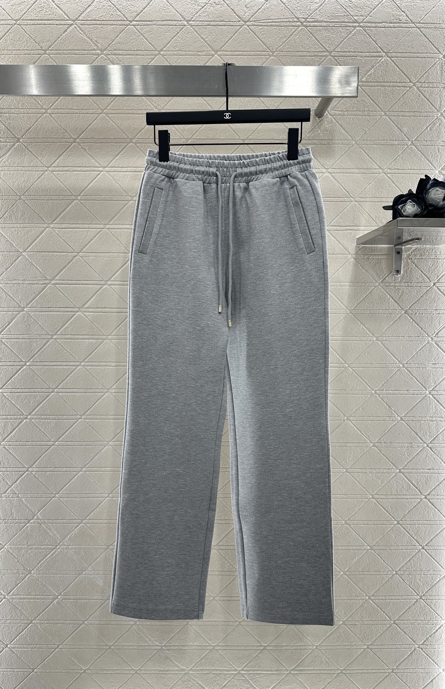 ♥Louis vuitto*♥2025新品上架 两面穿连帽外套长裤套装定制YB进口材质 质感光泽 舒适垂