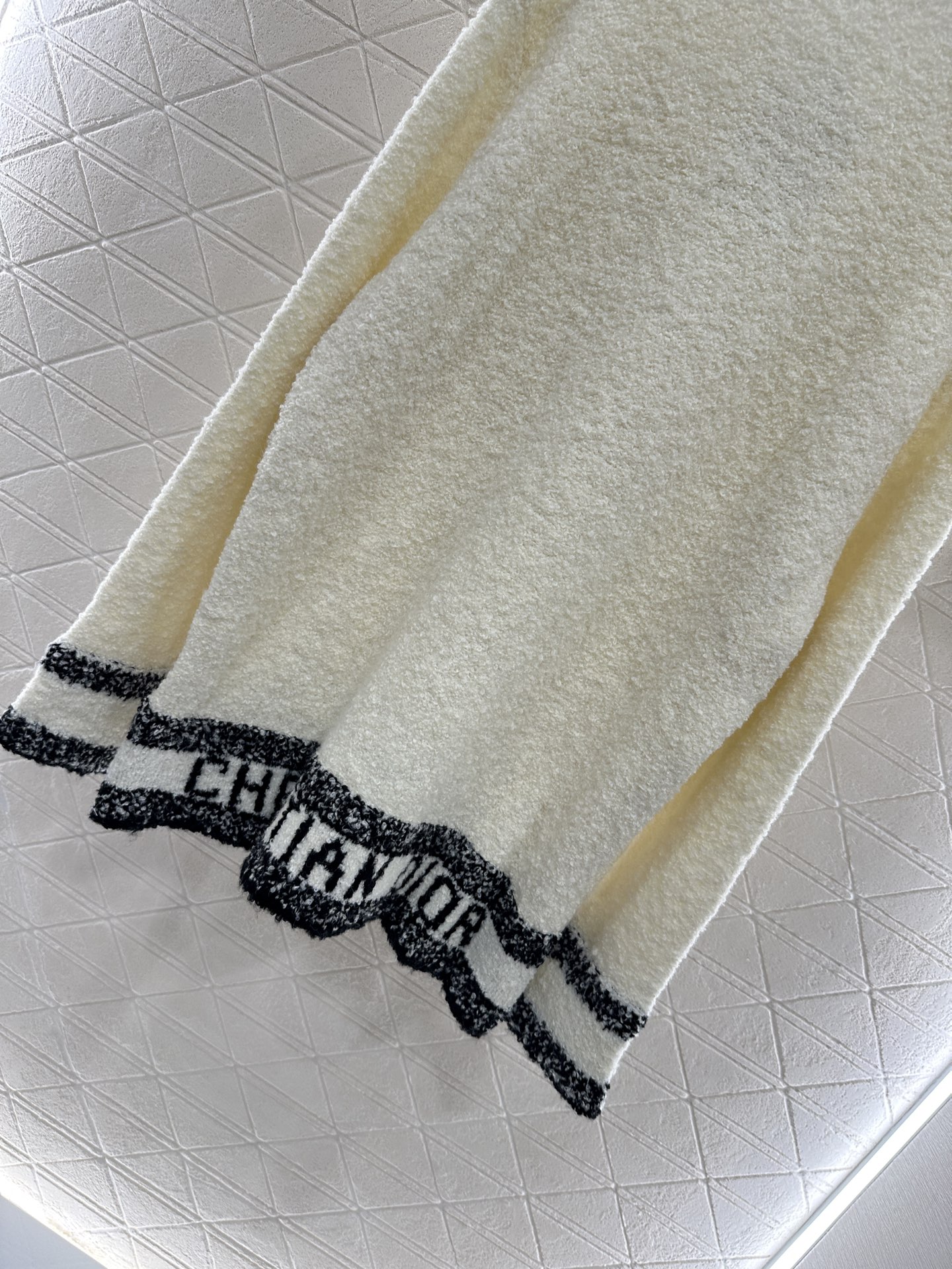 ♥Dio*♥2025新品上架 条纹针织开衫定制YB进口纱线织造 柔软舒适 洋气显瘦 翻领毛衣开衫剪裁 细