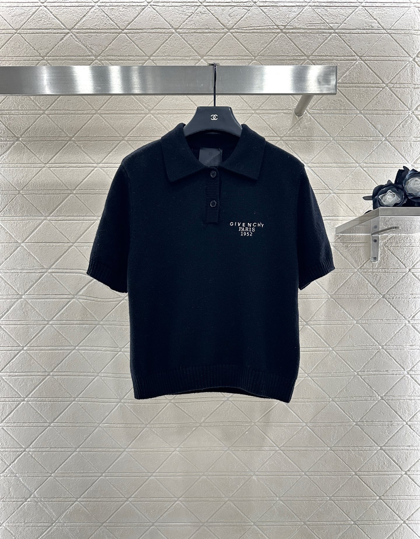 ♥Givench*♥2025新品上架 半开襟翻领针织上衣定制YB羊绒纱线织造 质感高级 舒适柔软 翻领正