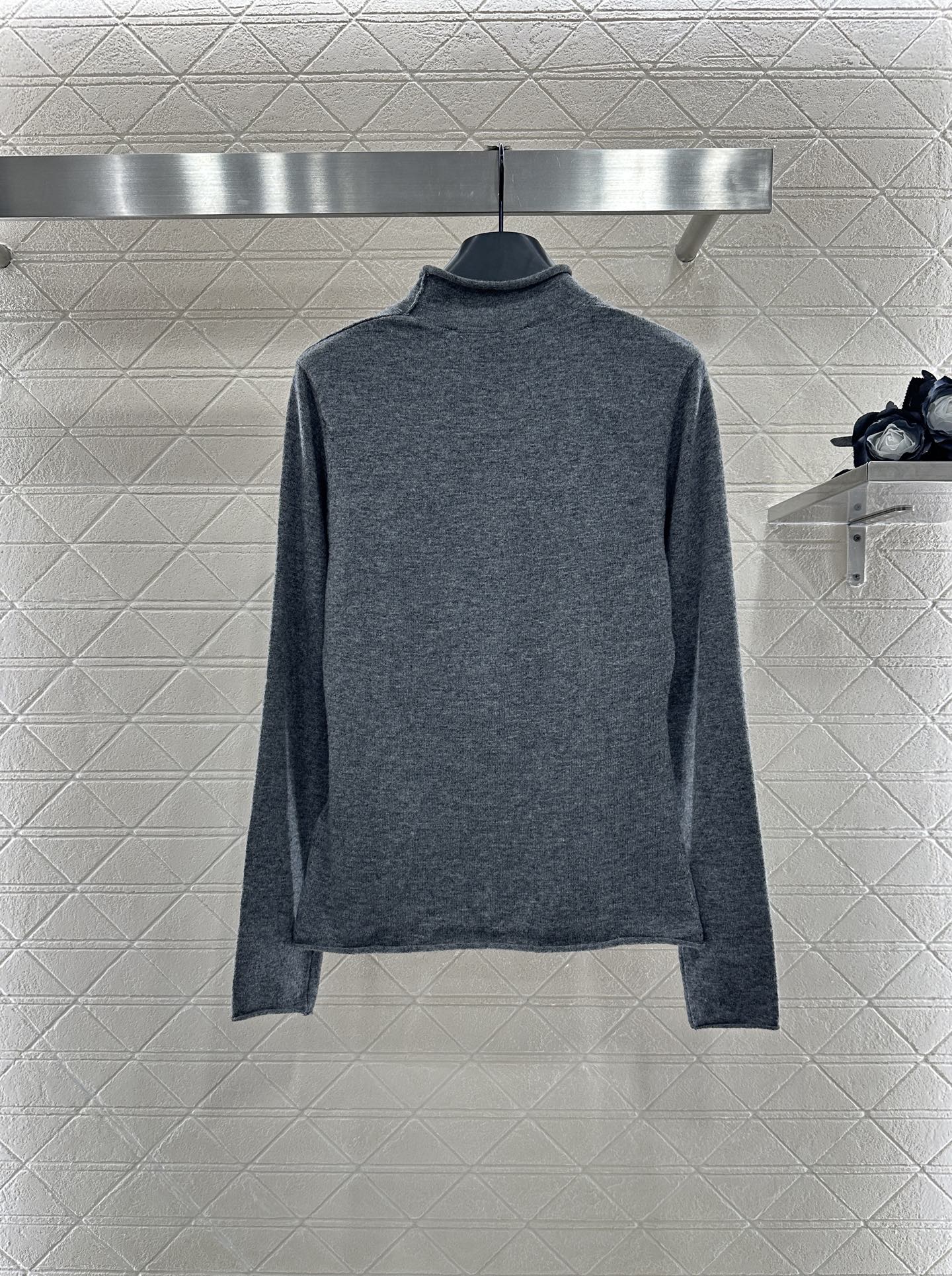 ♥Louis Vuitto*♥2025新品上架 字母针织长袖上衣定制YB羊绒羊毛纱线织造 质感高级 舒适