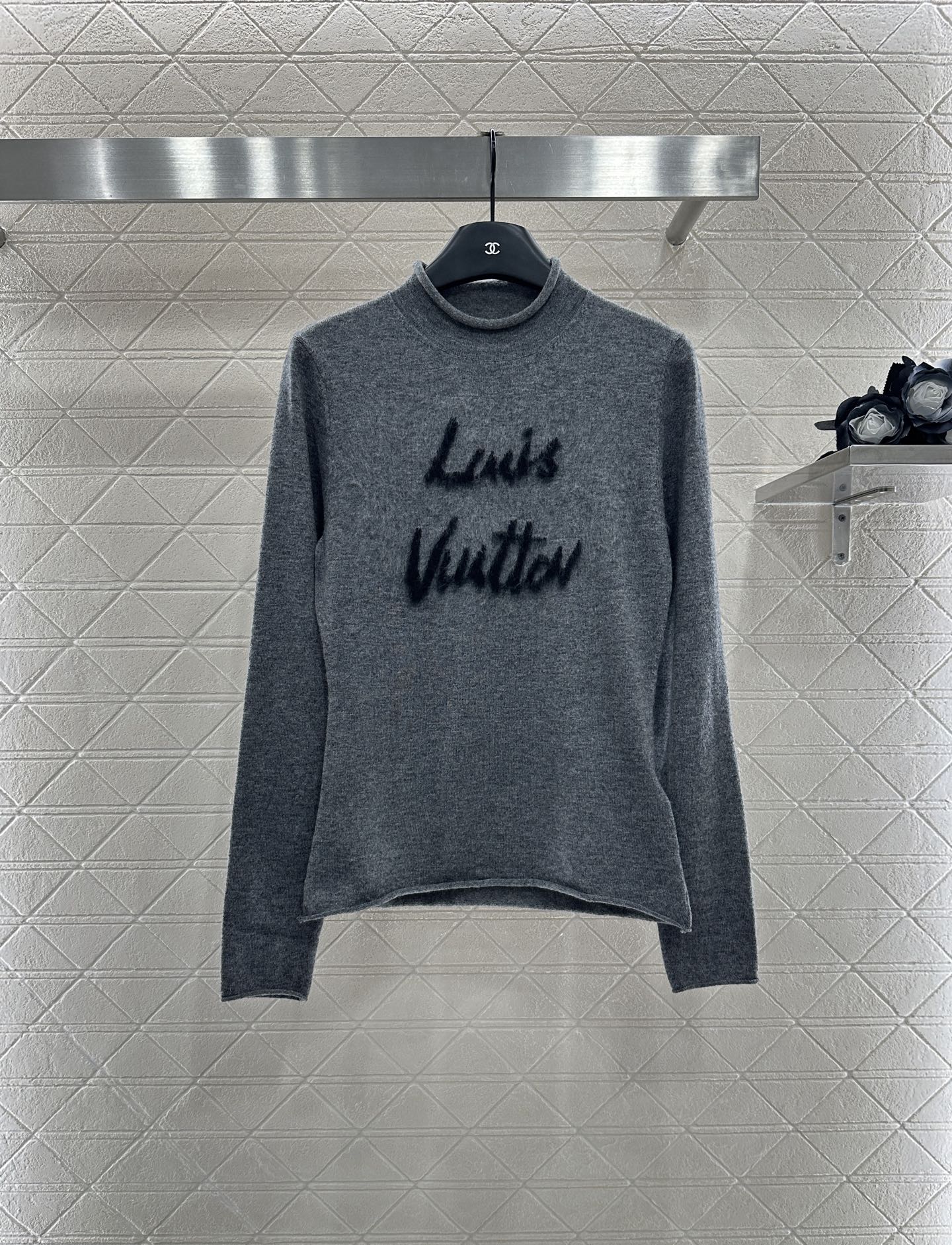 ♥Louis Vuitto*♥2025新品上架 字母针织长袖上衣定制YB羊绒羊毛纱线织造 质感高级 舒适