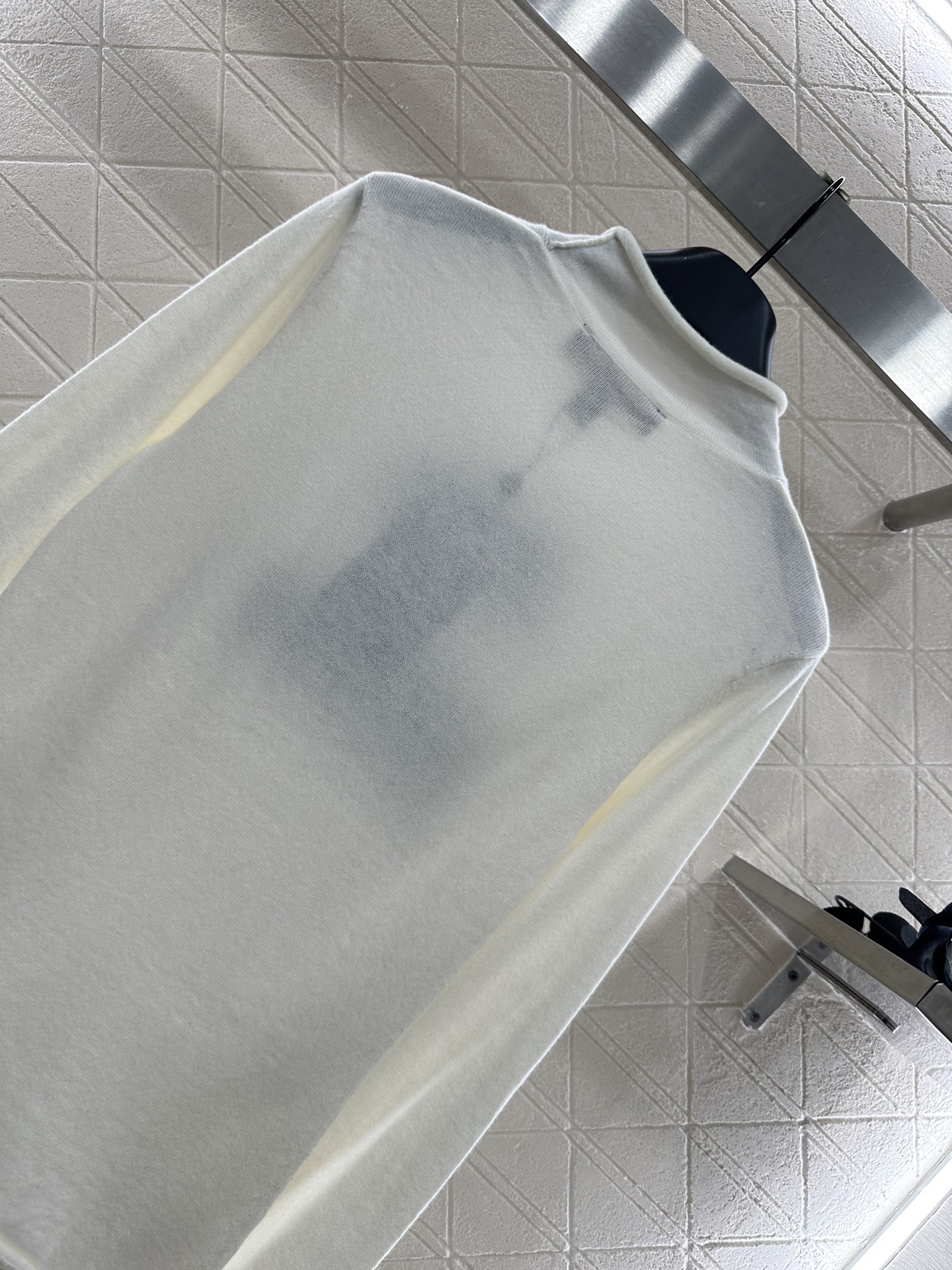 ♥Louis Vuitto*♥2025新品上架 字母针织长袖上衣定制YB羊绒羊毛纱线织造 质感高级 舒适