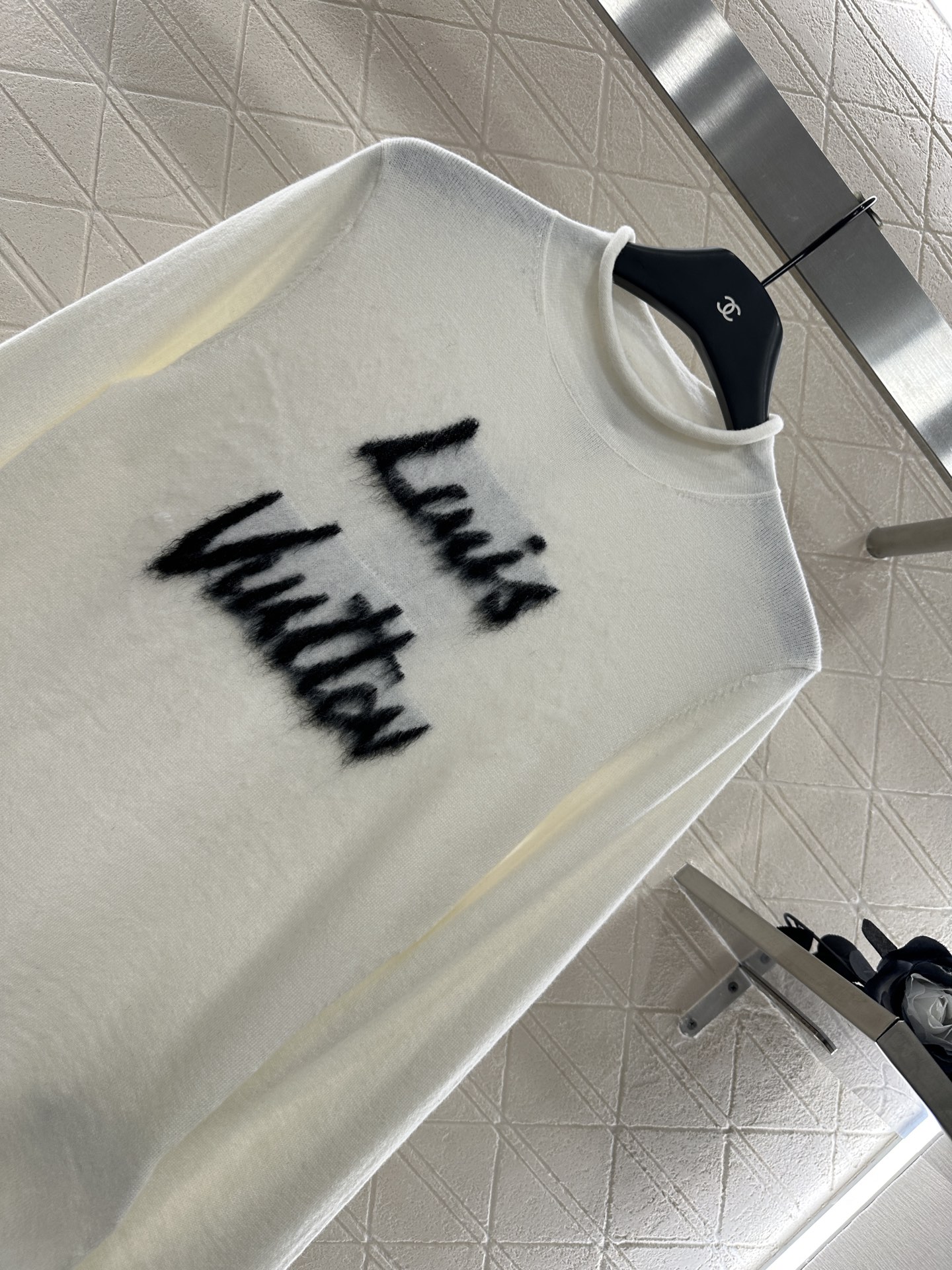 ♥Louis Vuitto*♥2025新品上架 字母针织长袖上衣定制YB羊绒羊毛纱线织造 质感高级 舒适