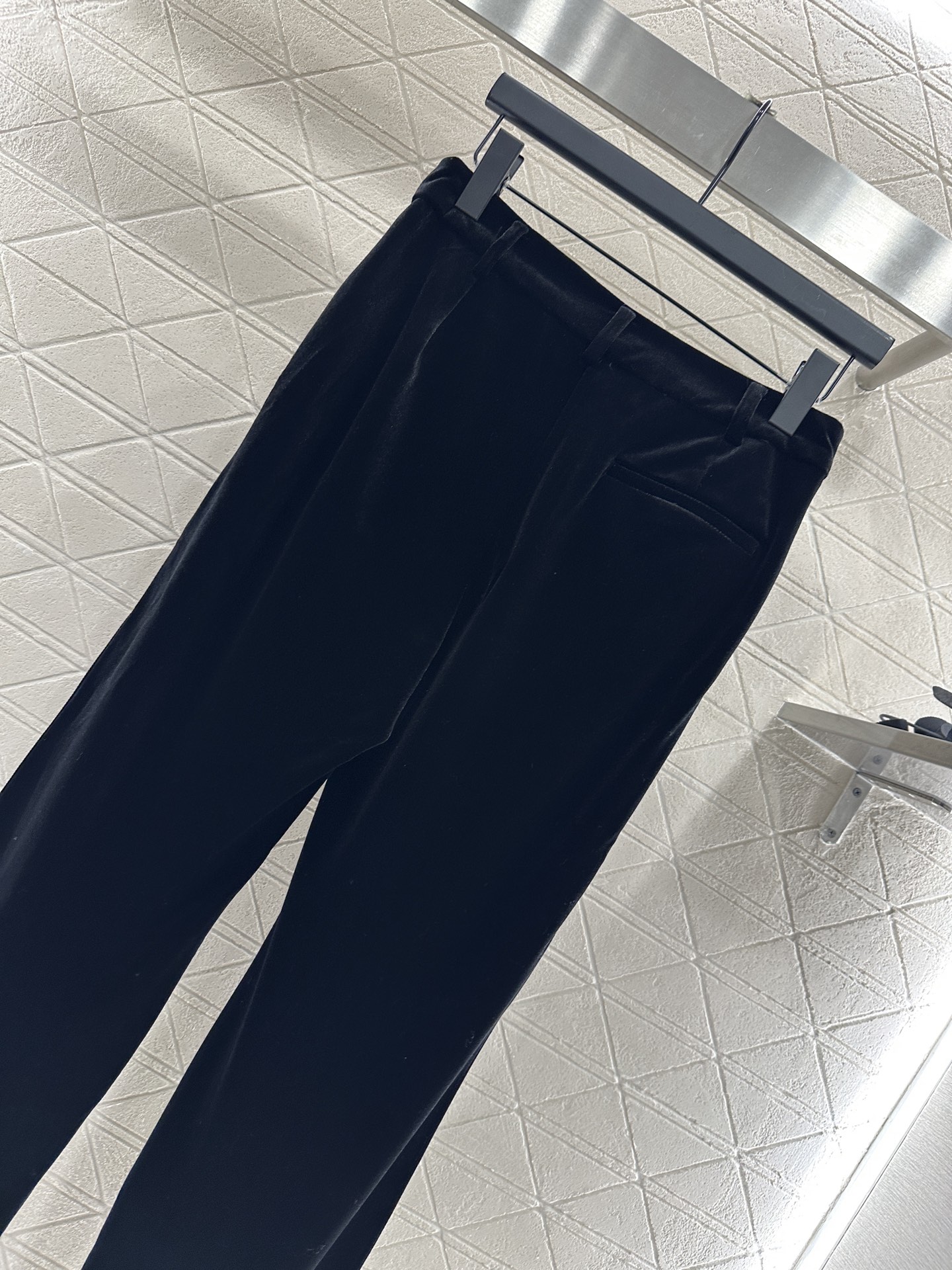 ♥Dio*♥2025新品上架 织带丝绒直筒长裤定制YB进口丝绒材质 质感光泽 穿搭舒适 直筒长裤版型 修