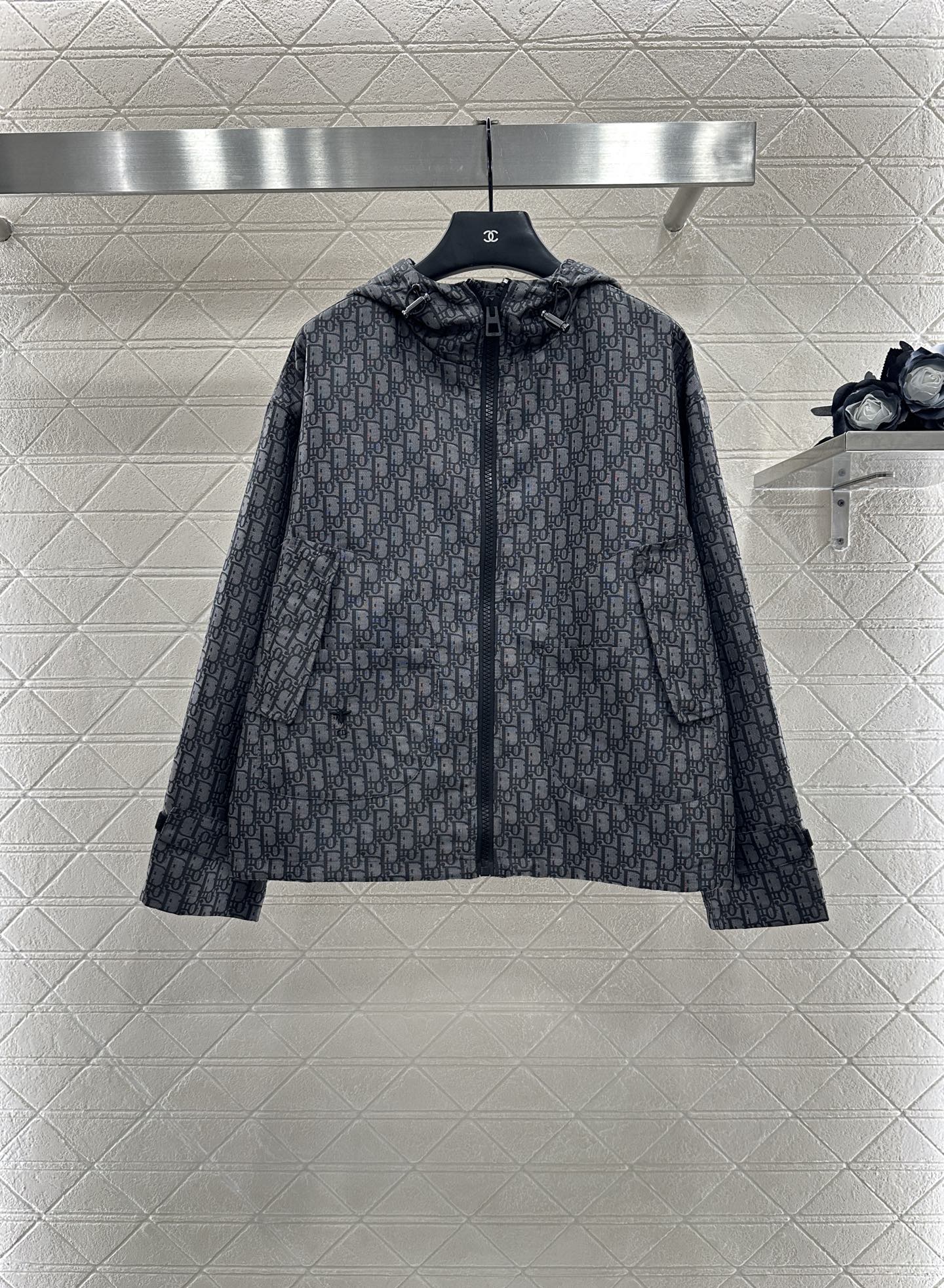 ♥Dio*♥2025新品上架 连帽提花外套裙裤套装定制YB进口提花冲锋材质 质感光泽 挺括有型 连帽抽绳