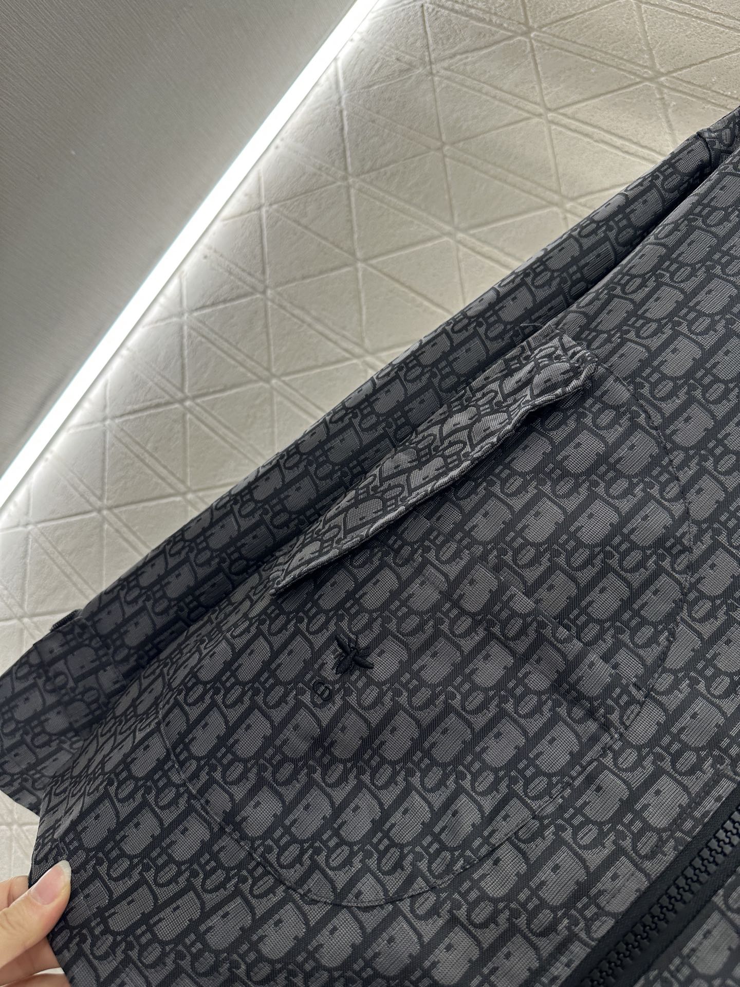 ♥Dio*♥2025新品上架 连帽提花外套裙裤套装定制YB进口提花冲锋材质 质感光泽 挺括有型 连帽抽绳