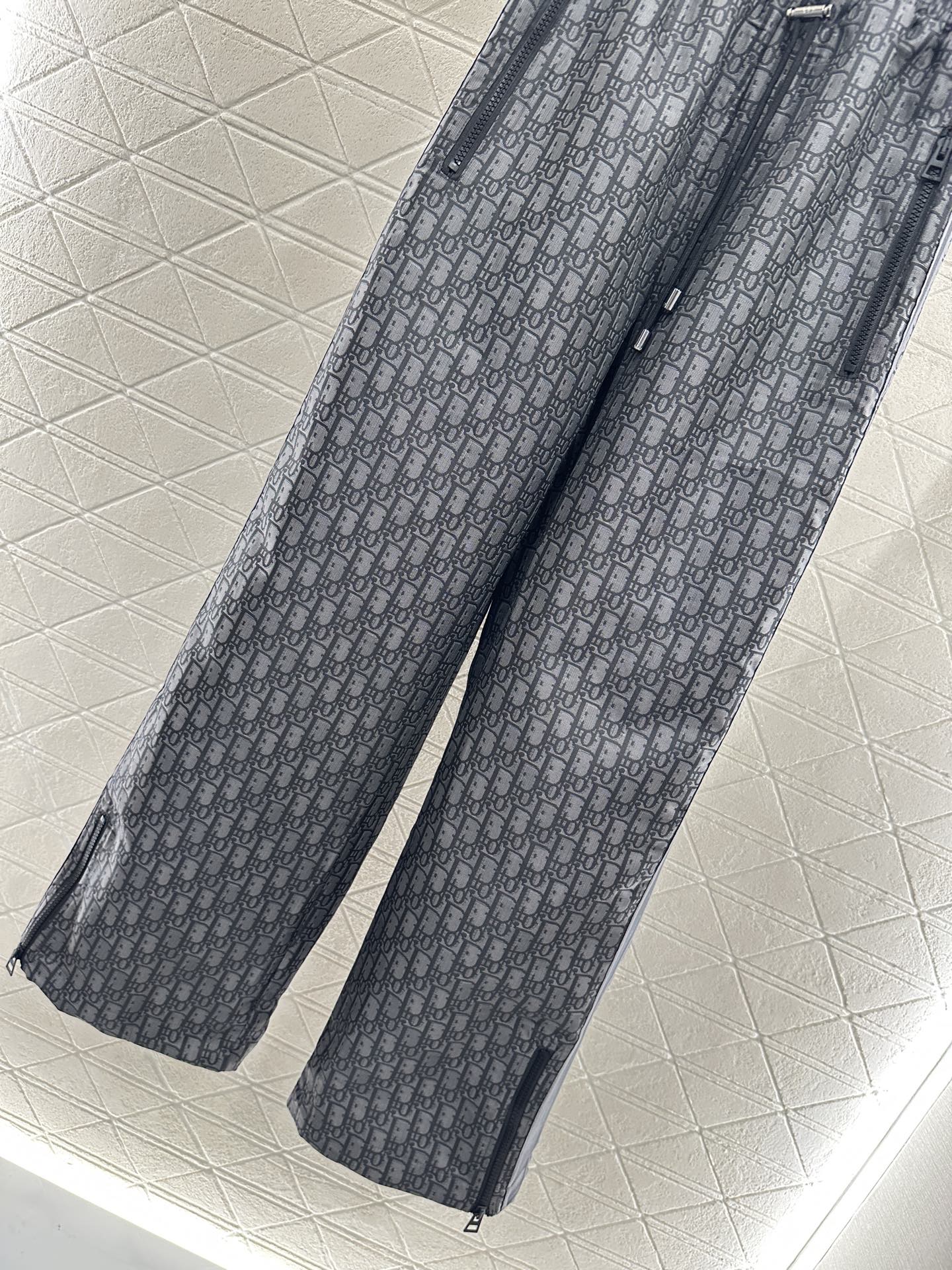 ♥Dio*♥2025新品上架提花冲锋带扣外套长裤套装定制YB进口提花冲锋材质 质感高级 挺括有型 冲锋休