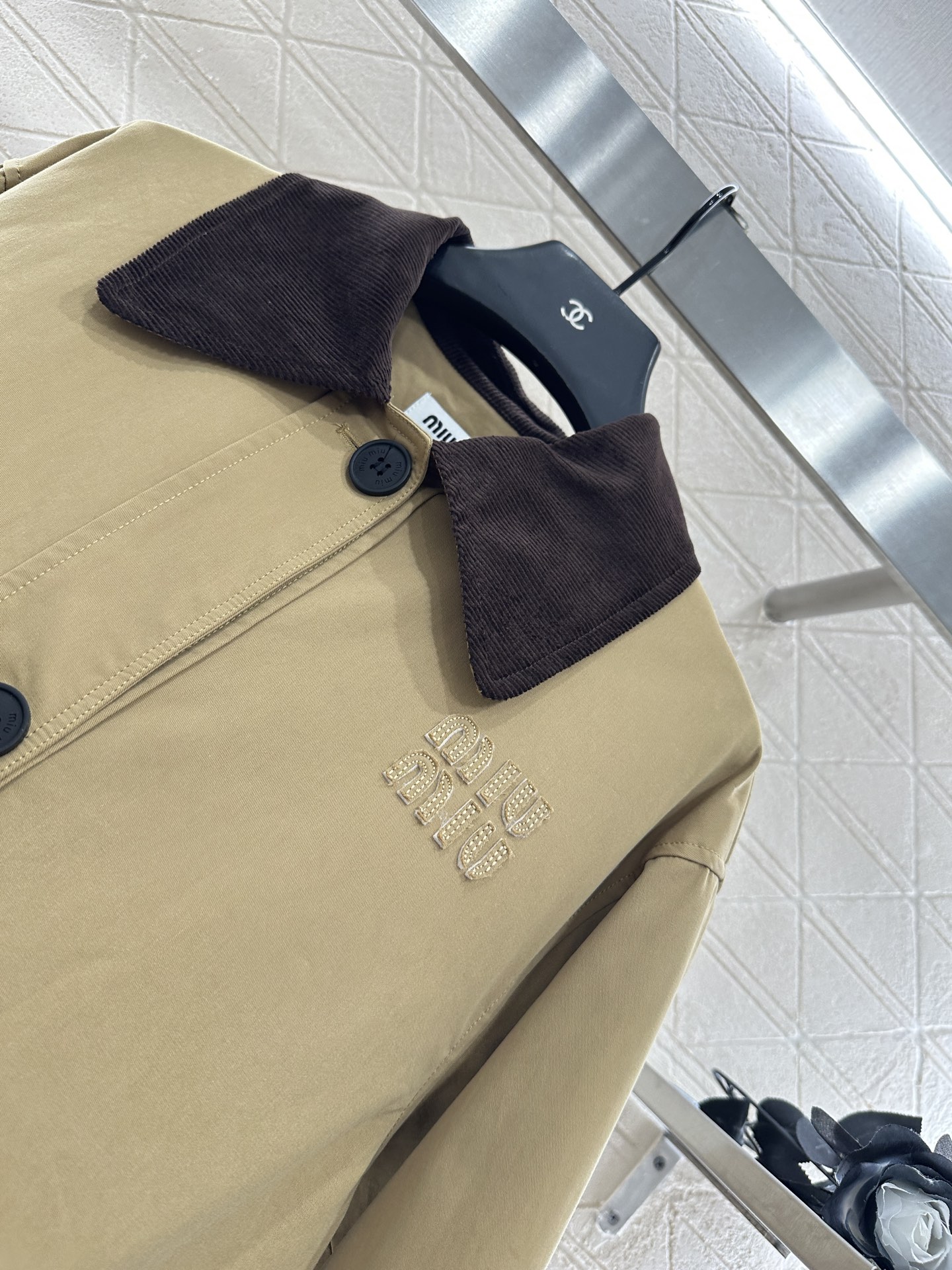 ♥Miumi*♥2025新品上架 灯芯绒领衣外套定制YB斜纹全棉材质 工艺处理 挺括有型 质感高级 翻领