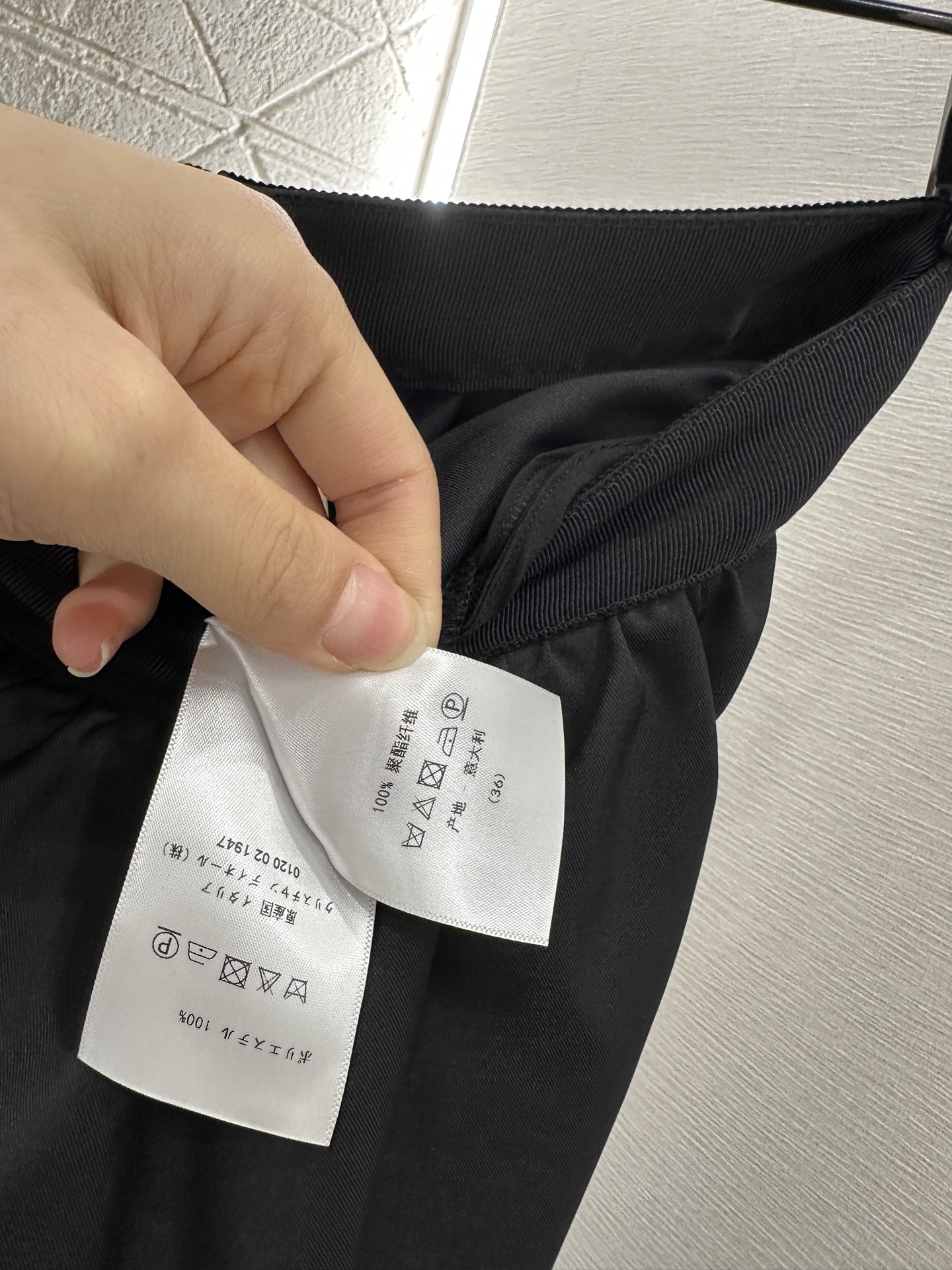 ♥Dio*♥2025新品上架 高腰伞状中长半裙定制YB进口材质 质感光泽 品相上乘 常青伞状中长款半裙裁