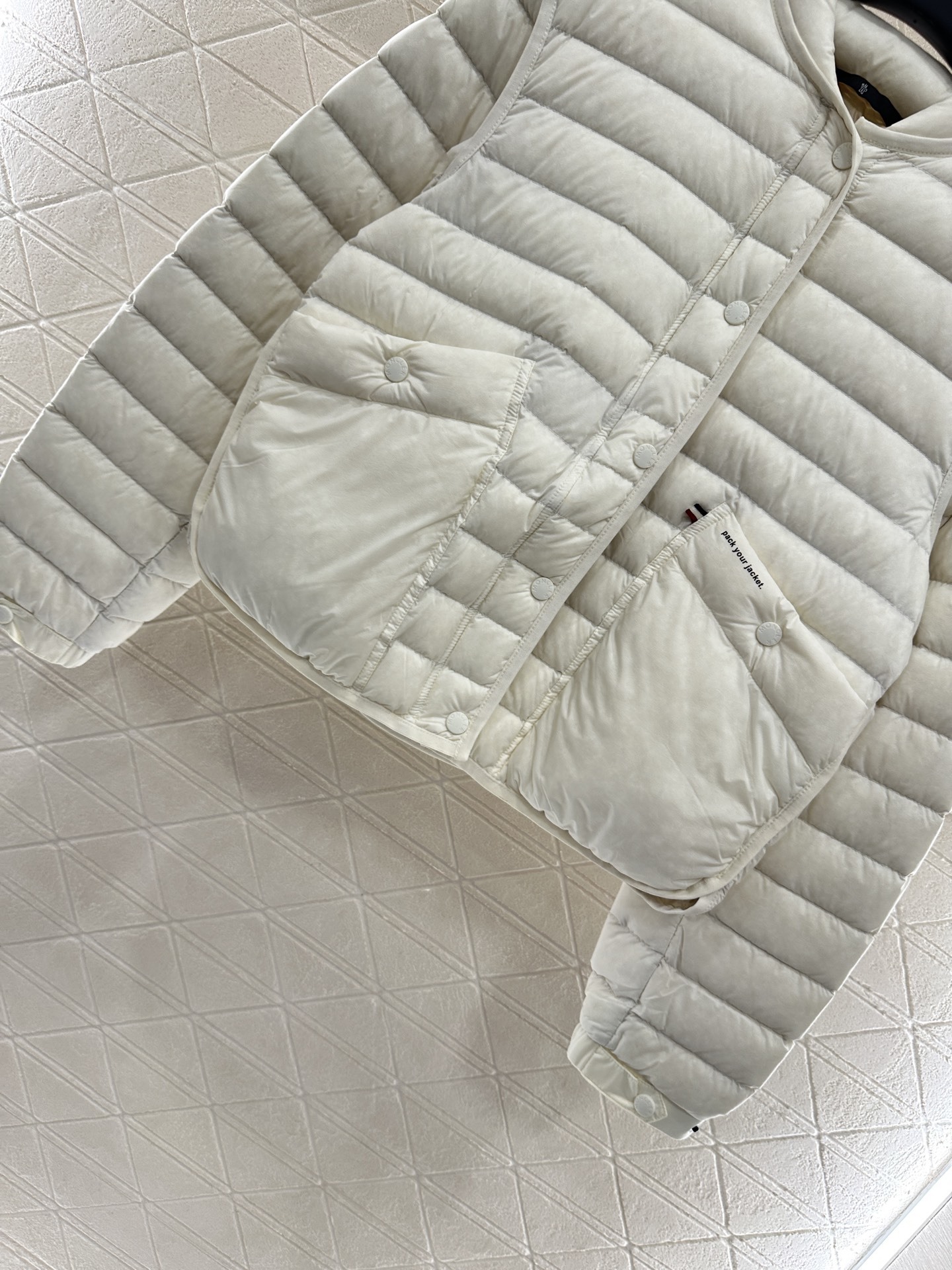 ♥Moncle*♥2025新品上架 立领羽绒服定制YB进口防风环保再生尼龙材质 其工艺还原 升级材质 具