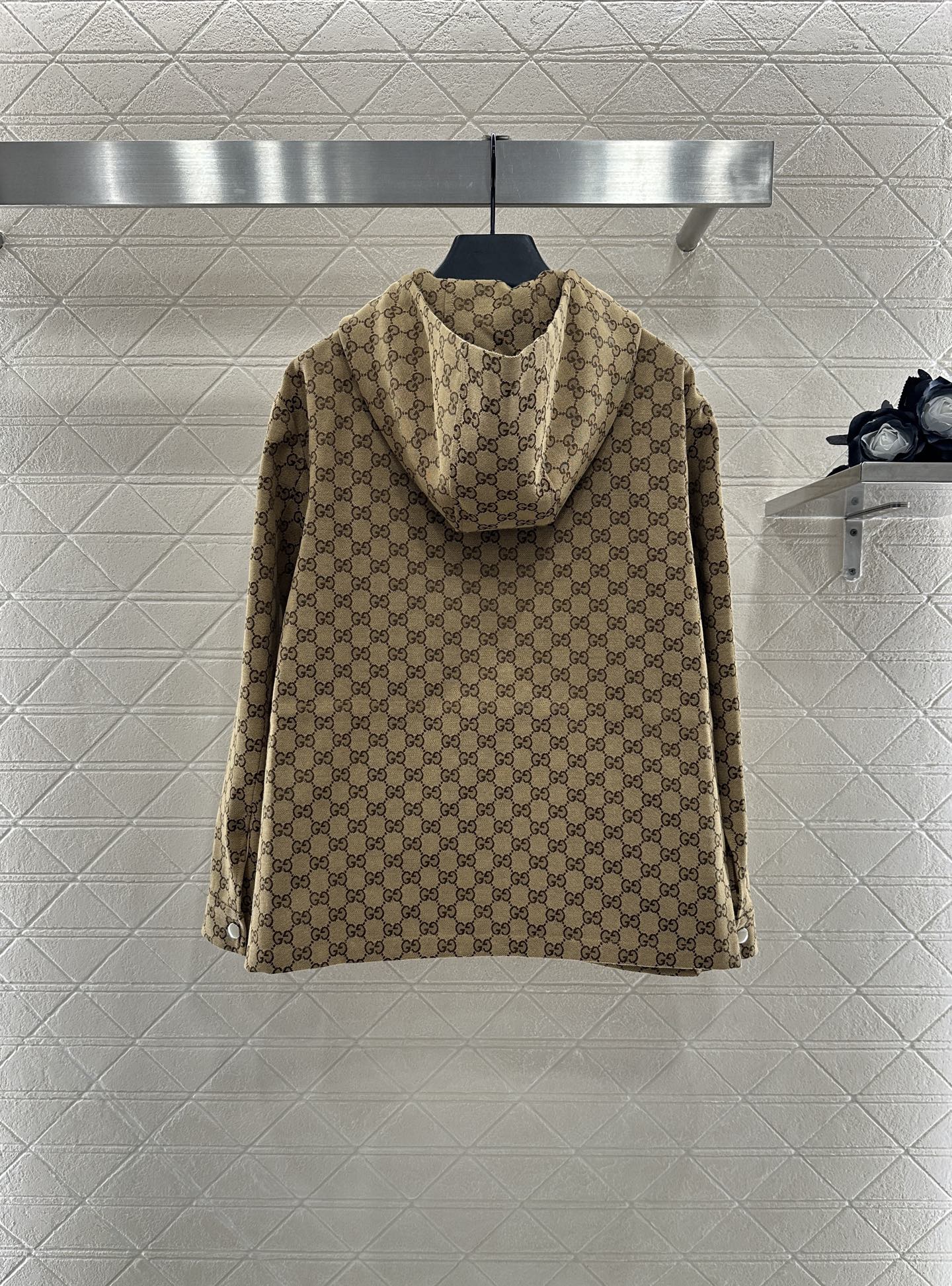 ♥Gucc*♥2025新品上架 翻领连帽抽绳提花外套定制YB进口提花材质 挺括有型 质感高级 风衣夹克外