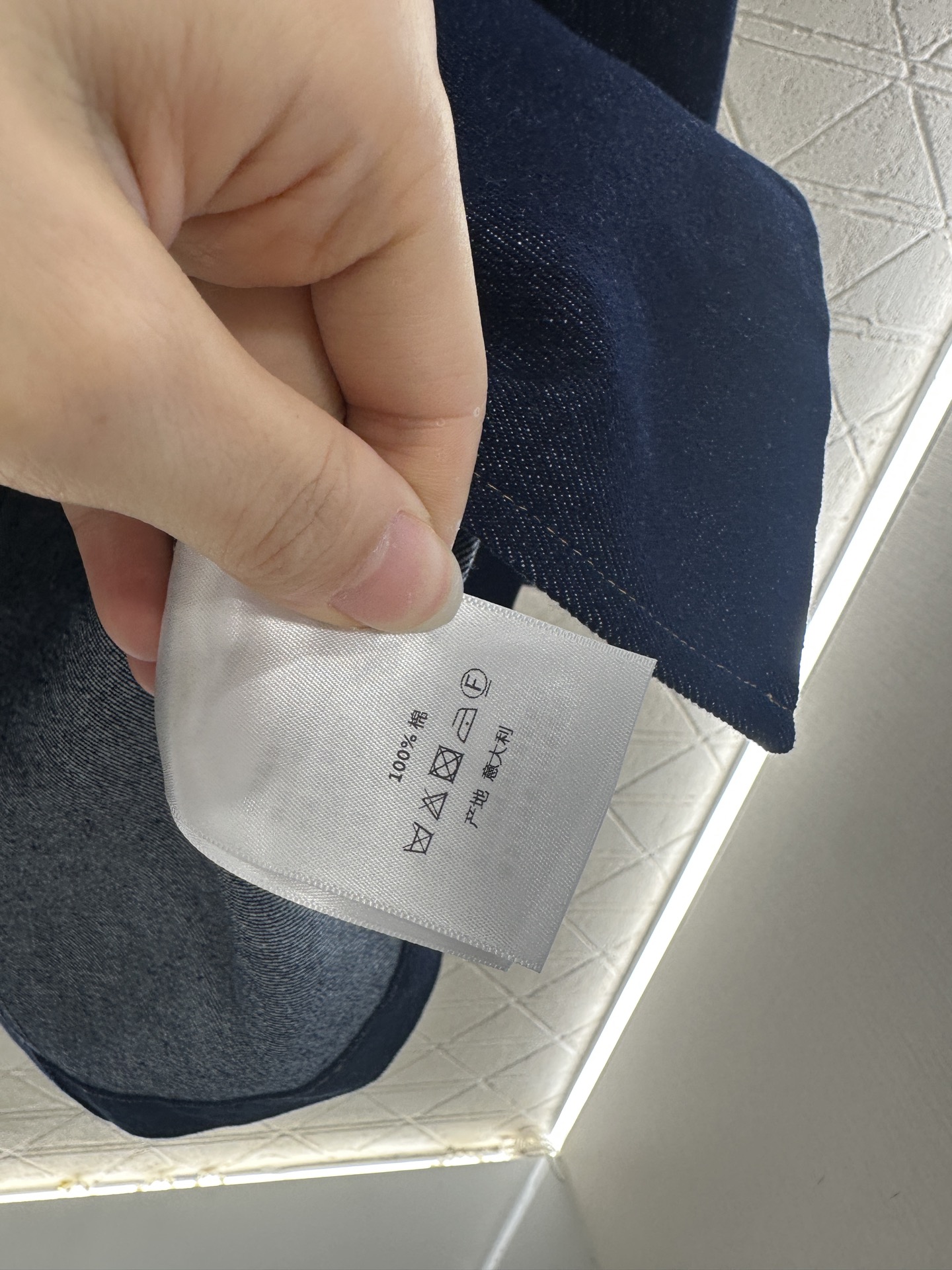 ♥Dio*♥2025新品上架 腰带牛仔风衣外套定制YB斜纹棉牛仔材质 水洗工艺处理 呈现复古蓝色 翻领中