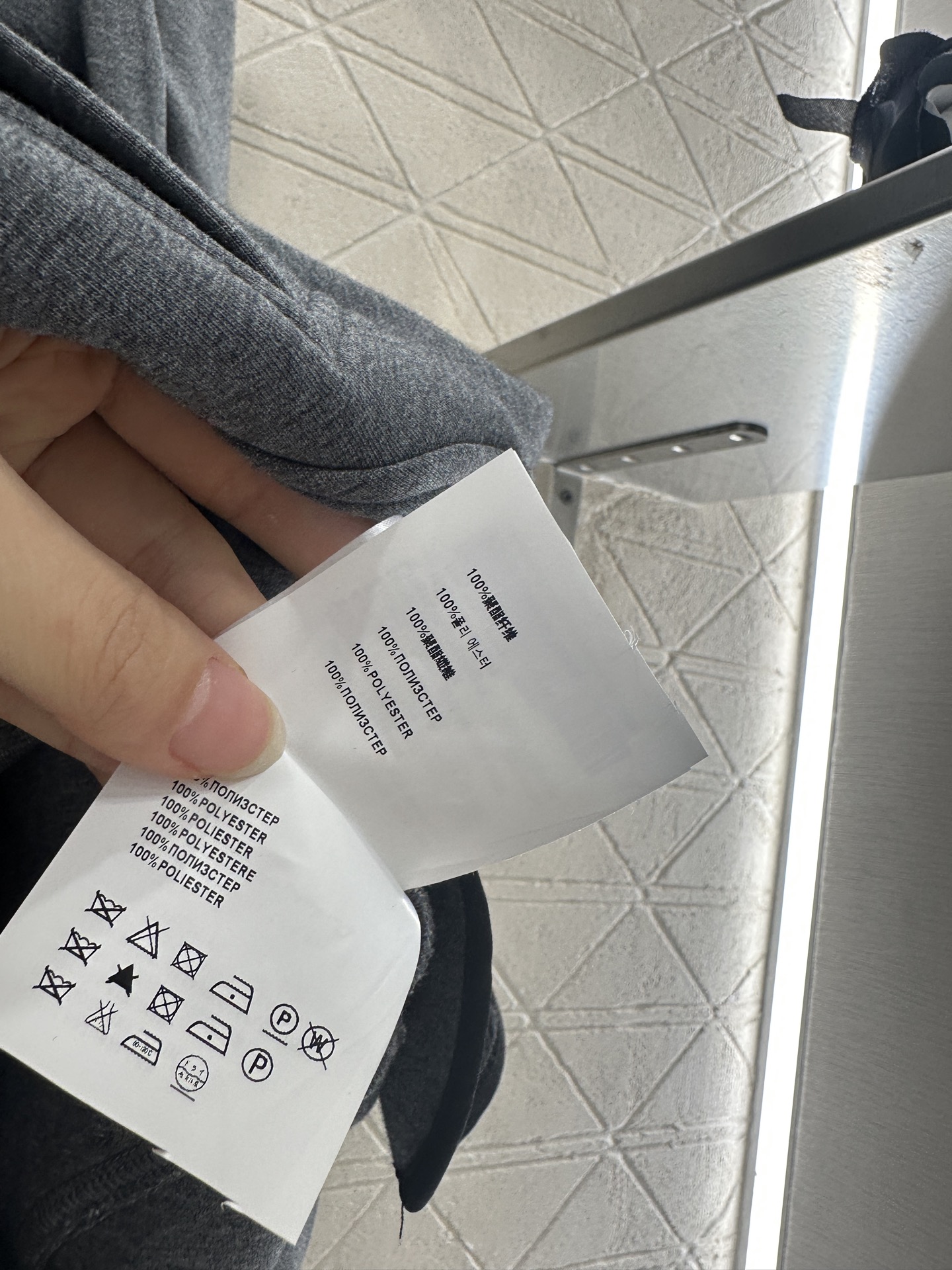 ♥Miumi*♥2025新品上架 廓形织带连帽外套定制YB进口空气棉材质 舒适透气 挺括有型 连帽拉链外