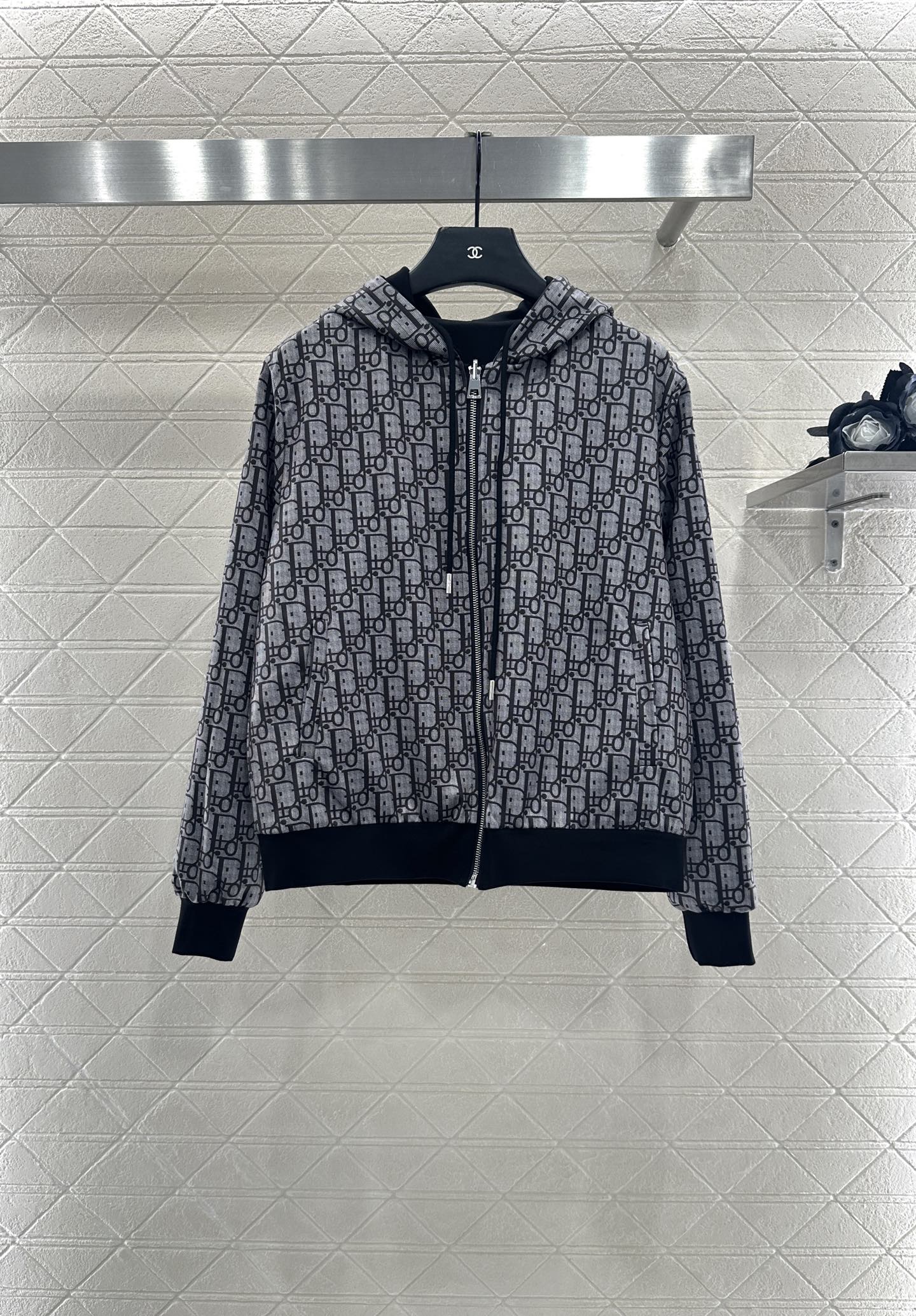 ♥Dio*♥2025新品上架 两面穿连帽外套长裤套装定制YB进口人丝材质 质感光泽 舒适垂顺 连帽拉链开