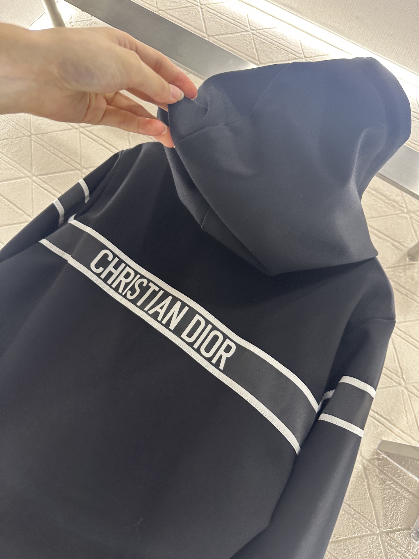 ♥Dio*♥2025新品上架 两面穿连帽外套长裤套装定制YB进口人丝材质 质感光泽 舒适垂顺 连帽拉链开