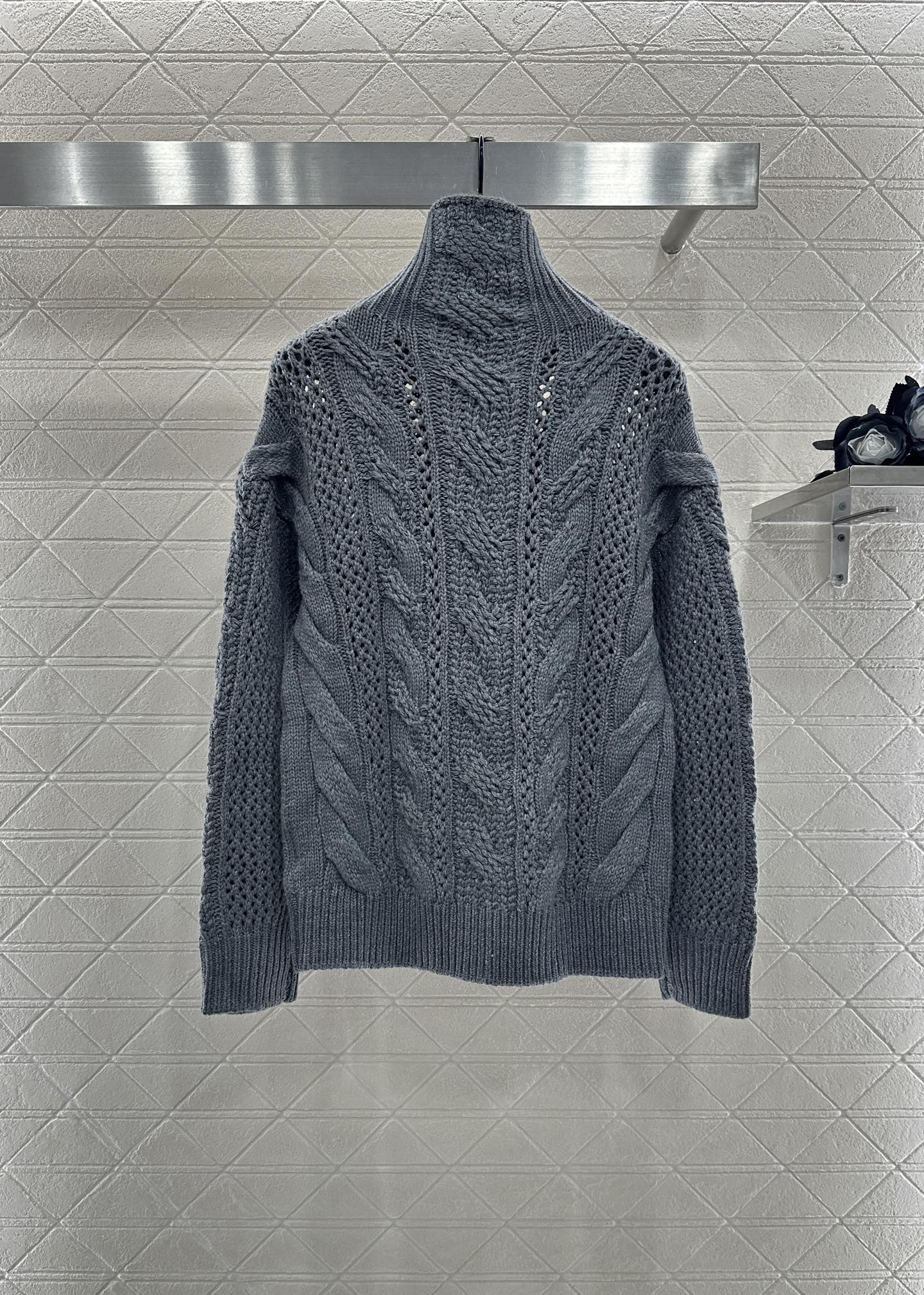 ♥MaxMar*♥2025新品上架 高领镂空钩花长袖毛衣定制YB羊绒羊毛针织材质 舒适有型 质感十足 高