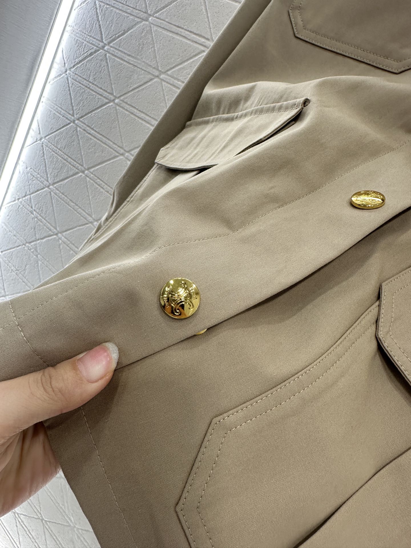 ♥Celin*♥2025新品上架 灯芯绒领撞色夹克外套定制YB进口斜纹棉材质 质感细腻 穿搭垂顺有型 翻