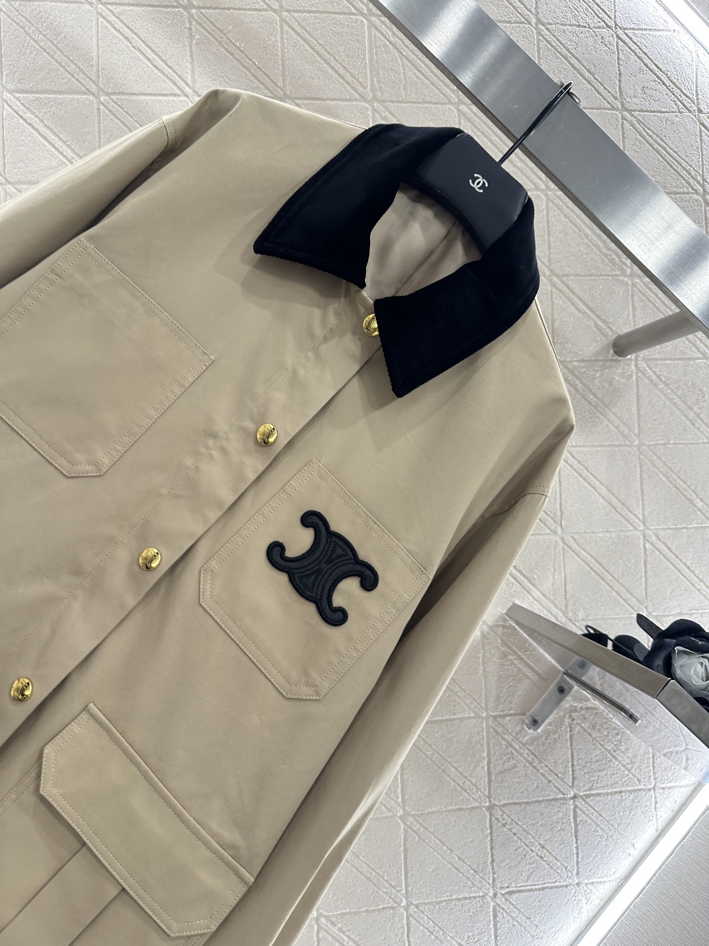 ♥Celin*♥2025新品上架 灯芯绒领撞色夹克外套定制YB进口斜纹棉材质 质感细腻 穿搭垂顺有型 翻