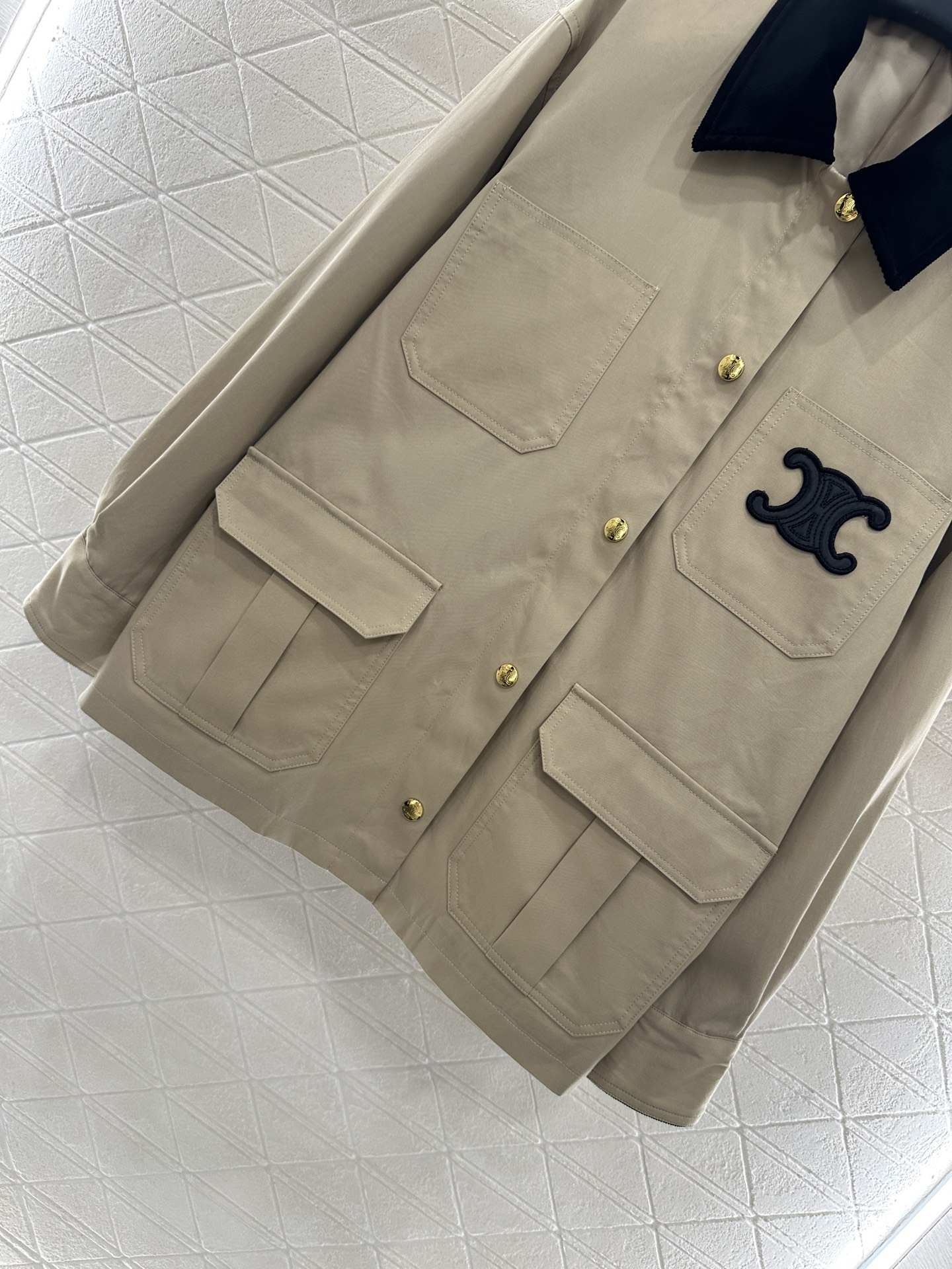 ♥Celin*♥2025新品上架 灯芯绒领撞色夹克外套定制YB进口斜纹棉材质 质感细腻 穿搭垂顺有型 翻