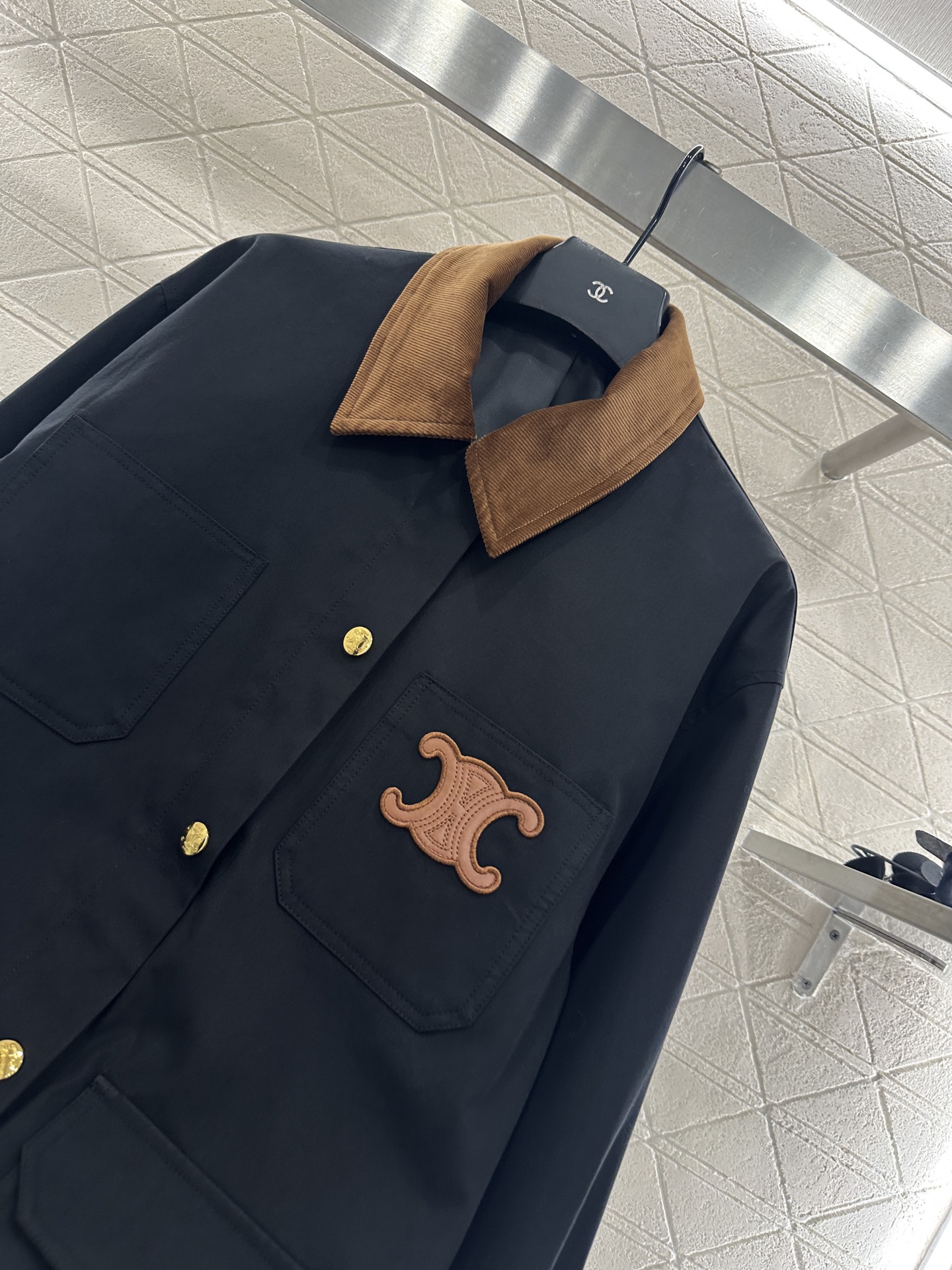 ♥Celin*♥2025新品上架 灯芯绒领撞色夹克外套定制YB进口斜纹棉材质 质感细腻 穿搭垂顺有型 翻