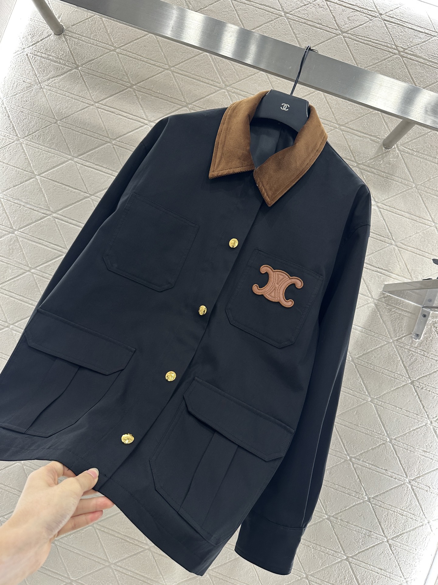 ♥Celin*♥2025新品上架 灯芯绒领撞色夹克外套定制YB进口斜纹棉材质 质感细腻 穿搭垂顺有型 翻