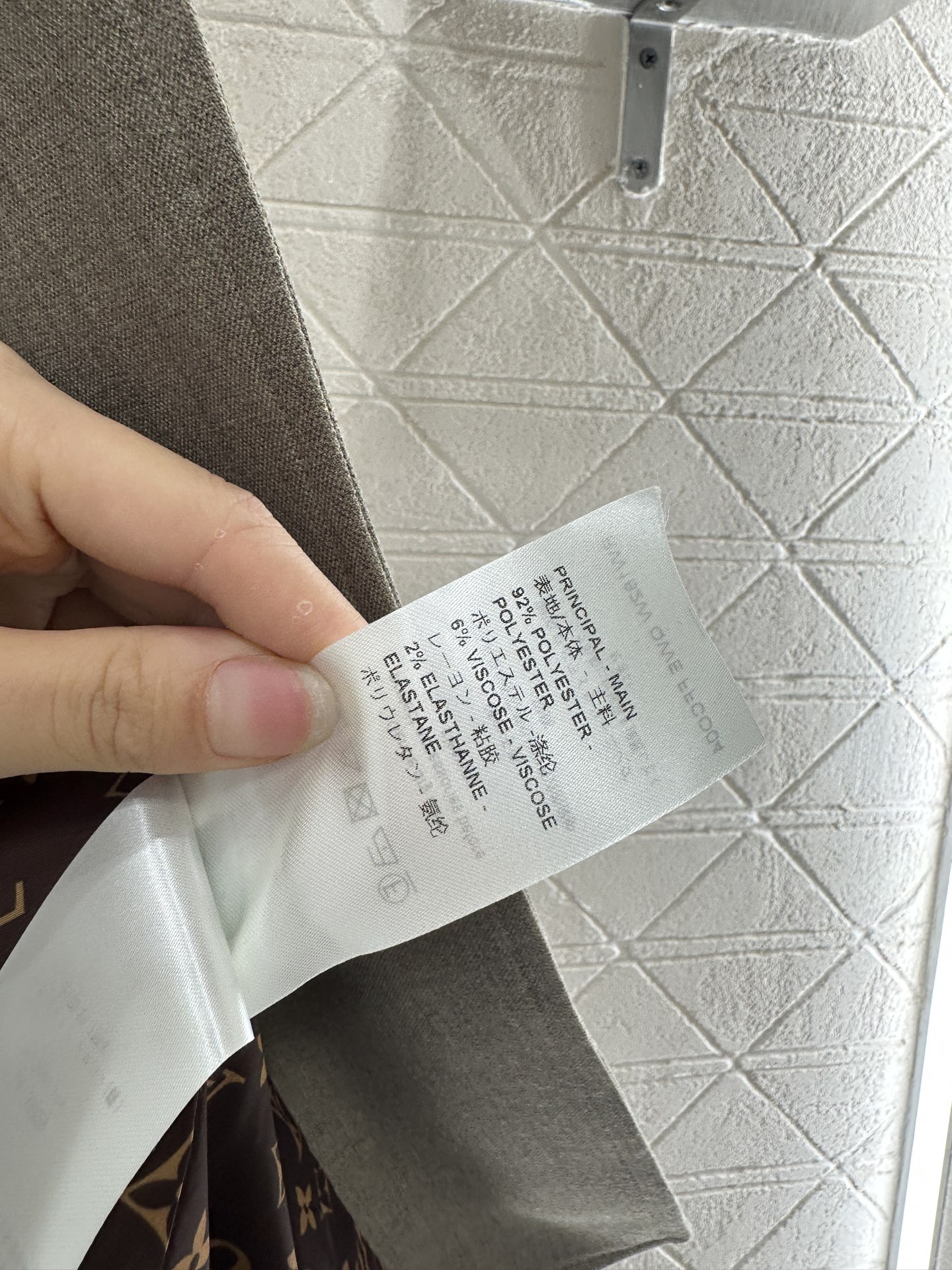 ♥Louis Vuitto*♥2025新品上架 翻领腰带中长款外套定制YB进口材质 质感品相绝佳 中长款