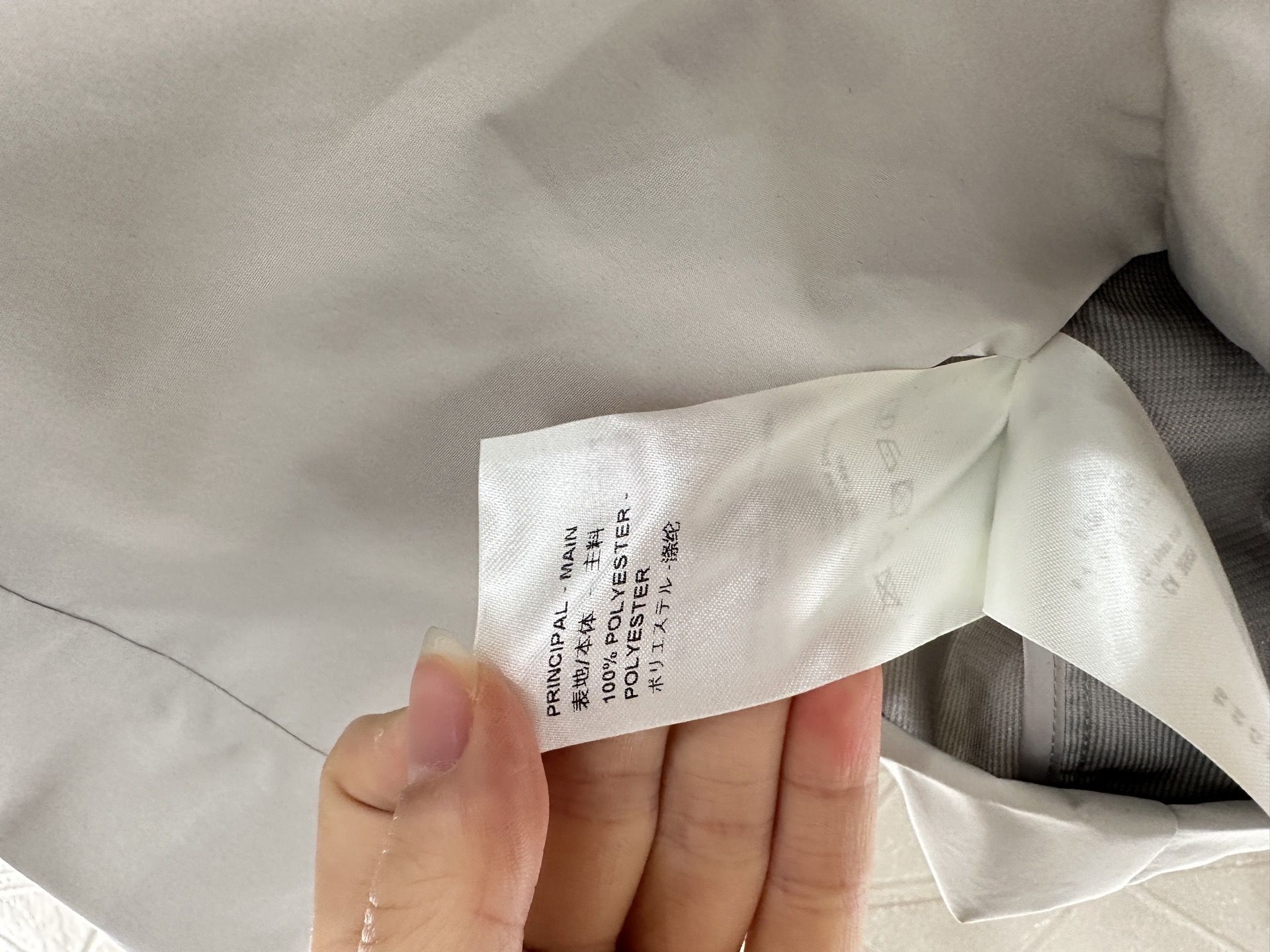 ♥Louis Vuitto*♥2025新品上架 时尚冲锋外套定制YB进口冲锋尼龙材质 质感高级 挺括有型