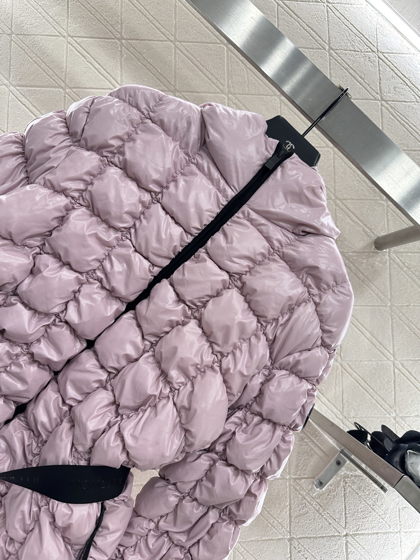 ♥ Moncle*♥2025新品上架 立领腰带羽绒服定制YB防风防水尼龙材质 白鹅绒填充内里 整件轻盈保