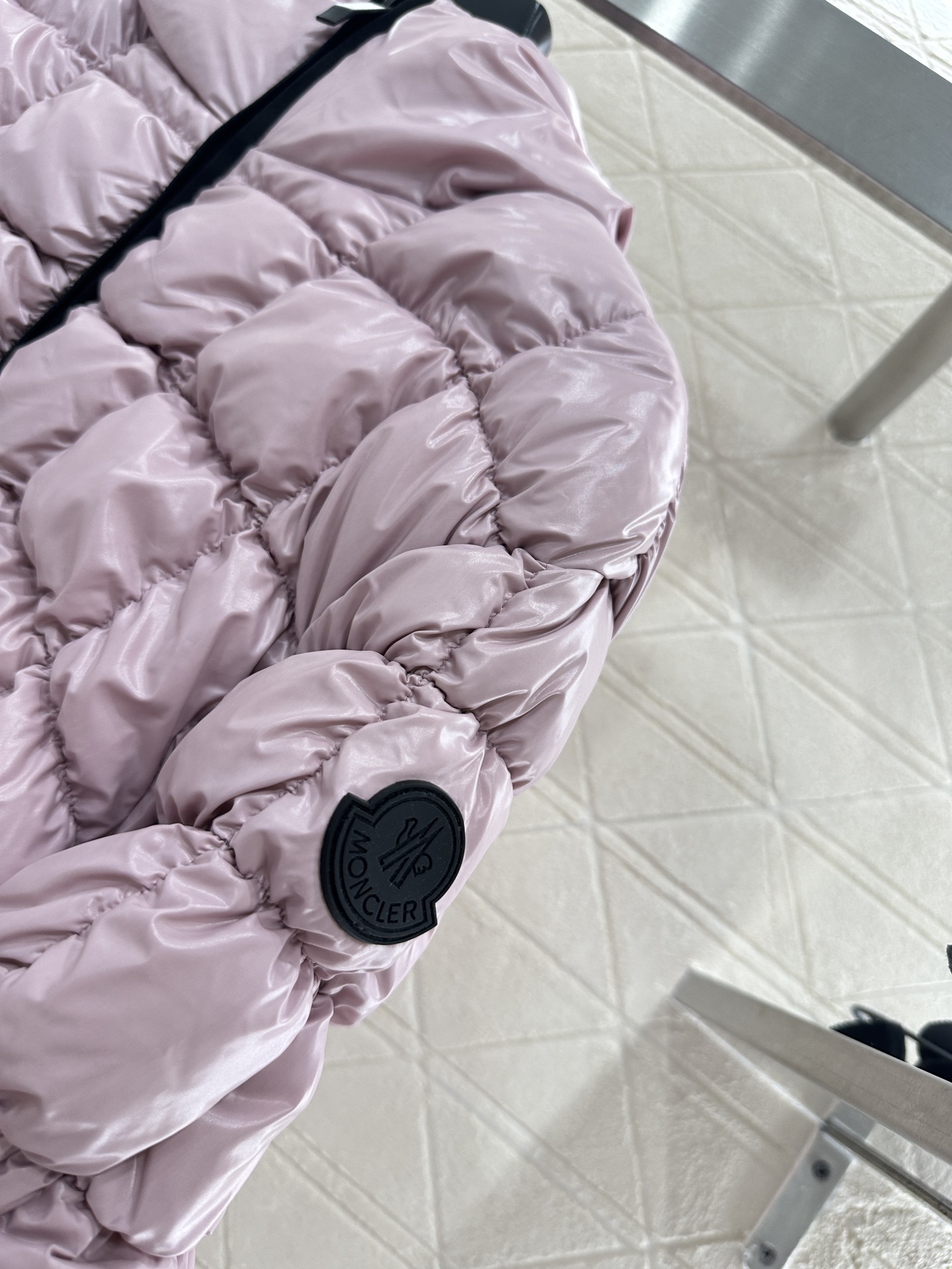 ♥ Moncle*♥2025新品上架 立领腰带羽绒服定制YB防风防水尼龙材质 白鹅绒填充内里 整件轻盈保