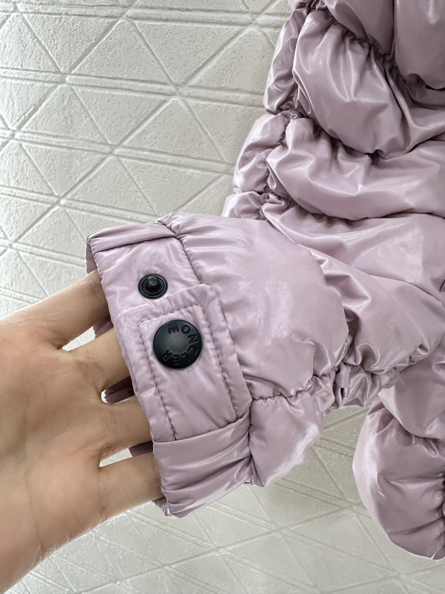 ♥ Moncle*♥2025新品上架 立领腰带羽绒服定制YB防风防水尼龙材质 白鹅绒填充内里 整件轻盈保