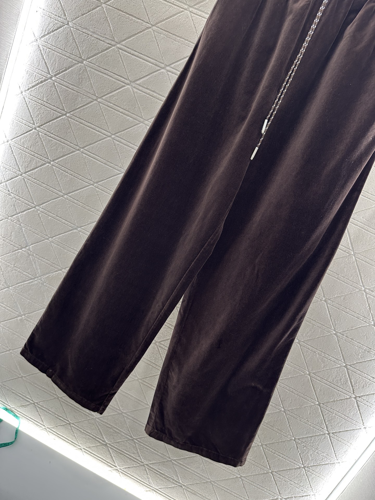 ♥Miumi*♥2025新品上架 绞花抽绳阔腿长裤定制YB进口丝绒棉材质 面料柔软舒适 光泽度上乘 高腰